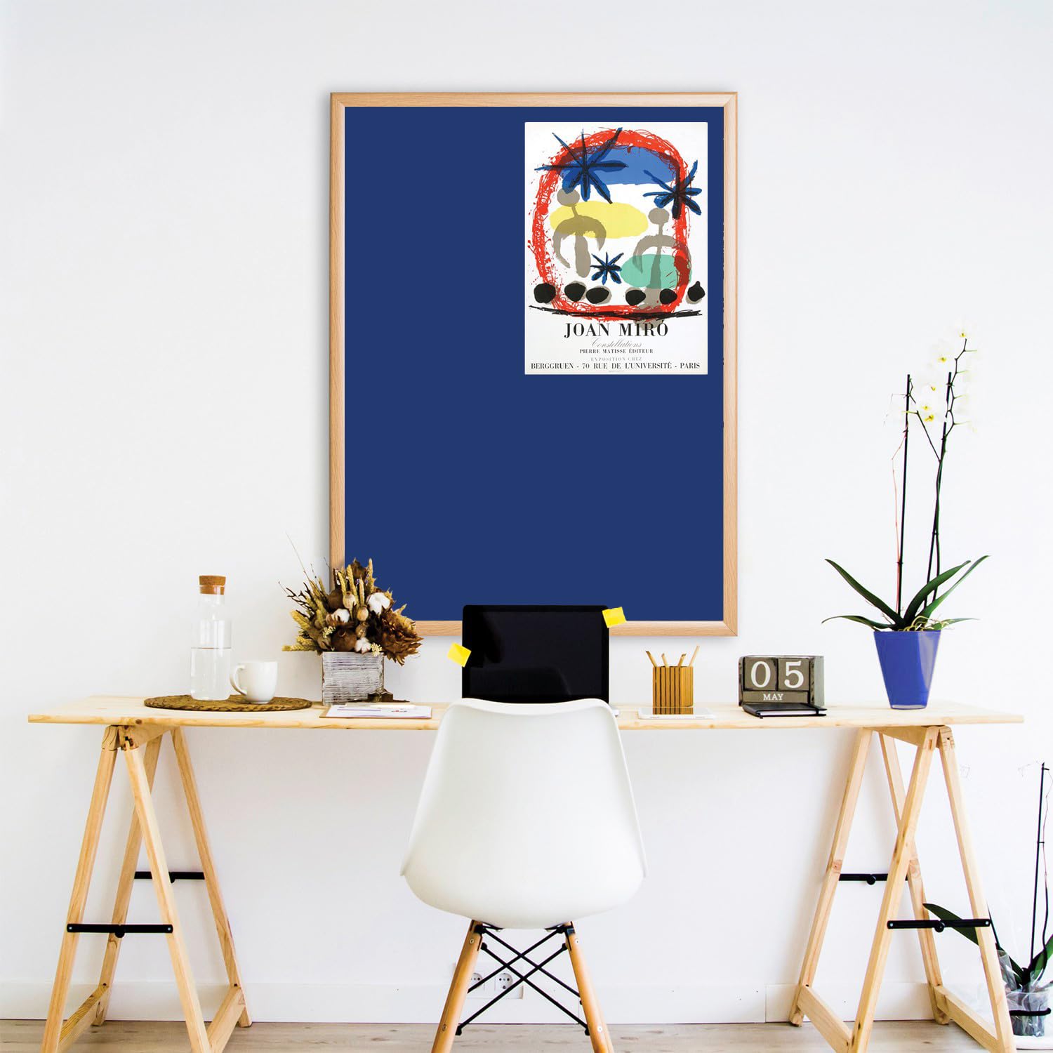 Wonderwall Eco-Friendly Felt Noticeboard | 120 x 90 cm | Light Oak Effect Frame | Blue Pinboard | 11 Colours to Choose from | Ideal for School, Office, Studio