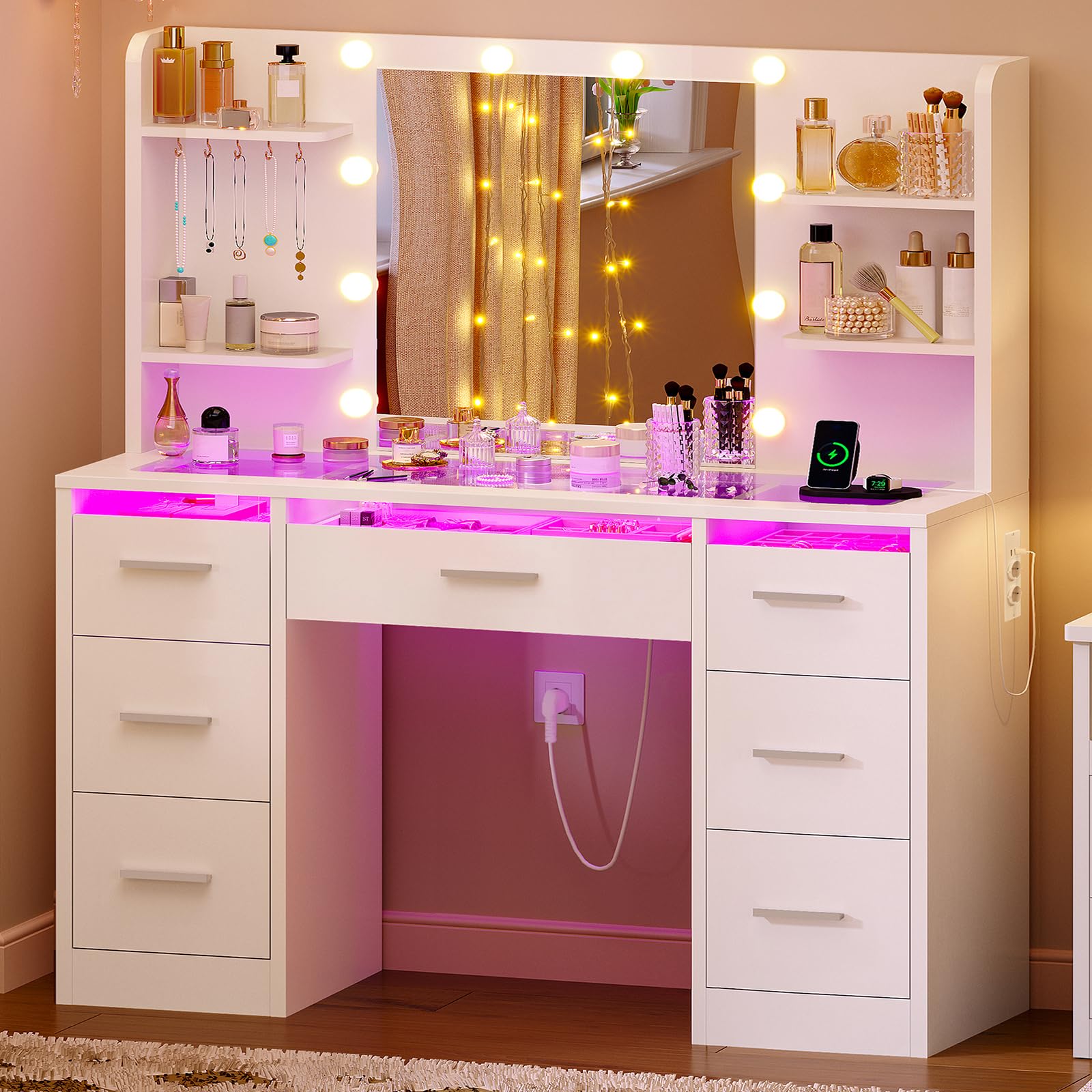 TEENFON Tocador de Maquillaje con Luces LED Regulables y enchufes, Mesa de Maquillaje con Espejo, 4 estantes Abiertos y 5 Ganchos para Joyas, Blanco, Tocador con 7 Cajones+RGB Tapa de Cristal