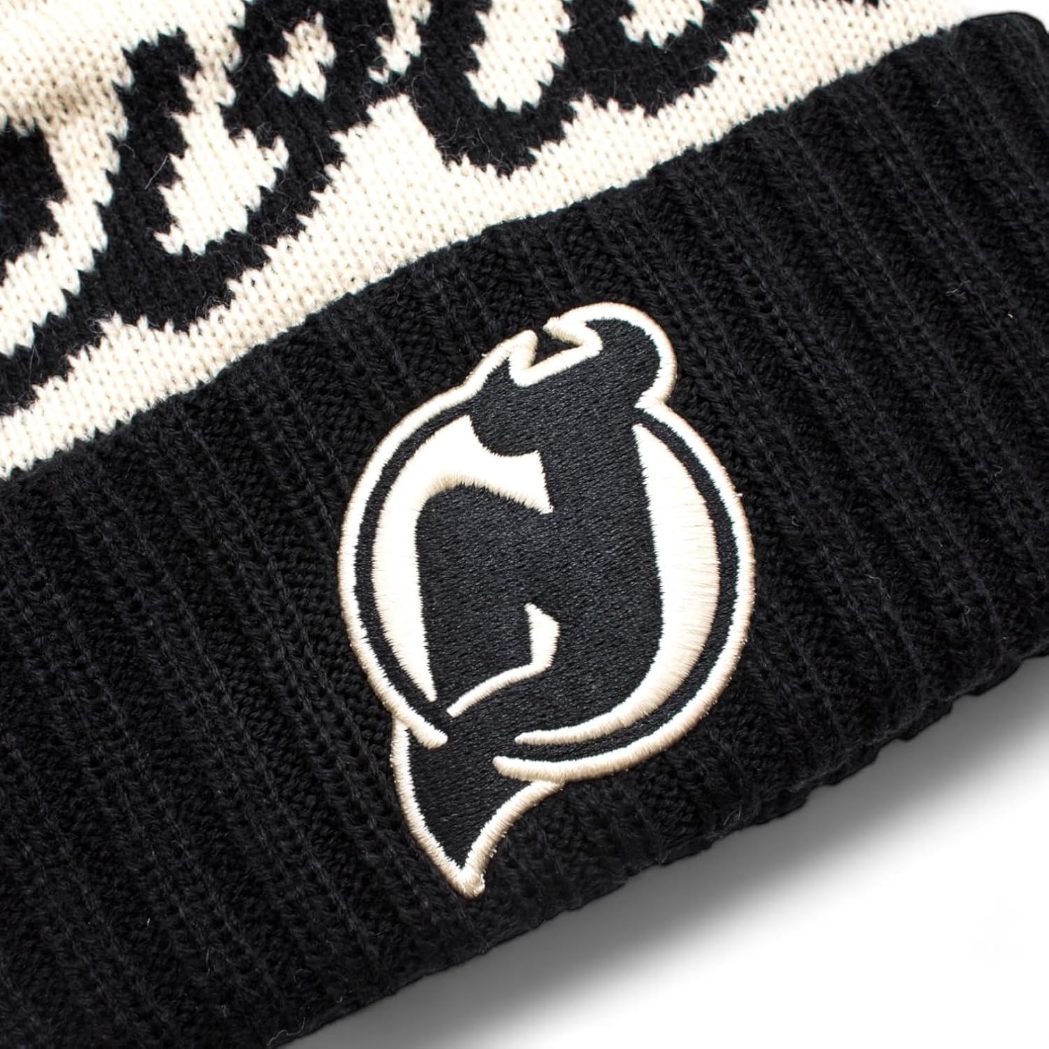 AMERICAN NEEDLE Officially Licensed NHL Adeline Pom Knit Beanie, Winter Hat, Authentic, New