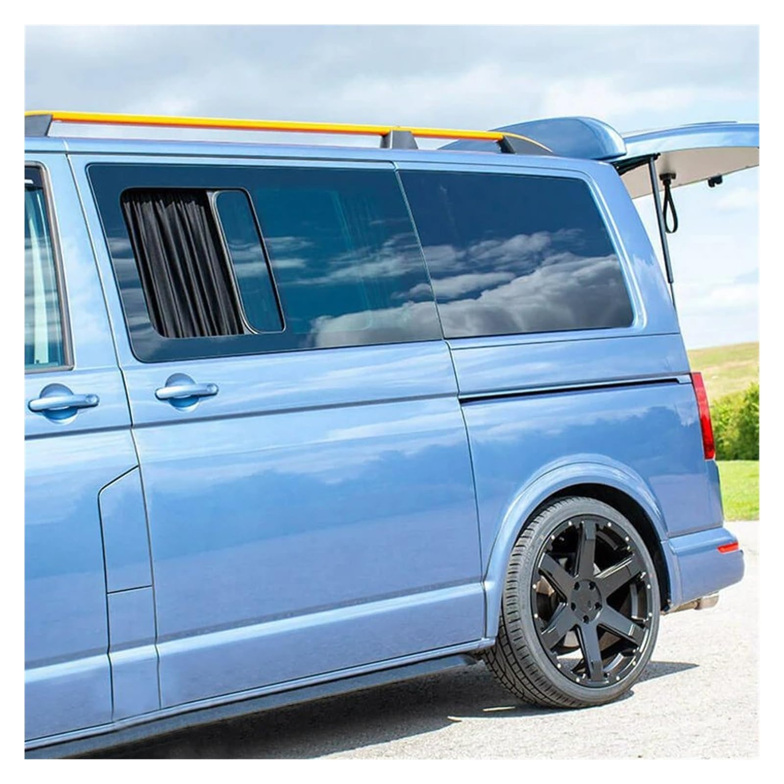 Vitres Latérales Pare Soleil Noir/gris 50*47 Cm Rail Plastique Extensible Latérale Voiture Pare-soleil Rideau Fenêtre Automatique Avec Cordon Élastique Pour VW T5 T6 2003 - 2015 Protege Soleil(Le noir
