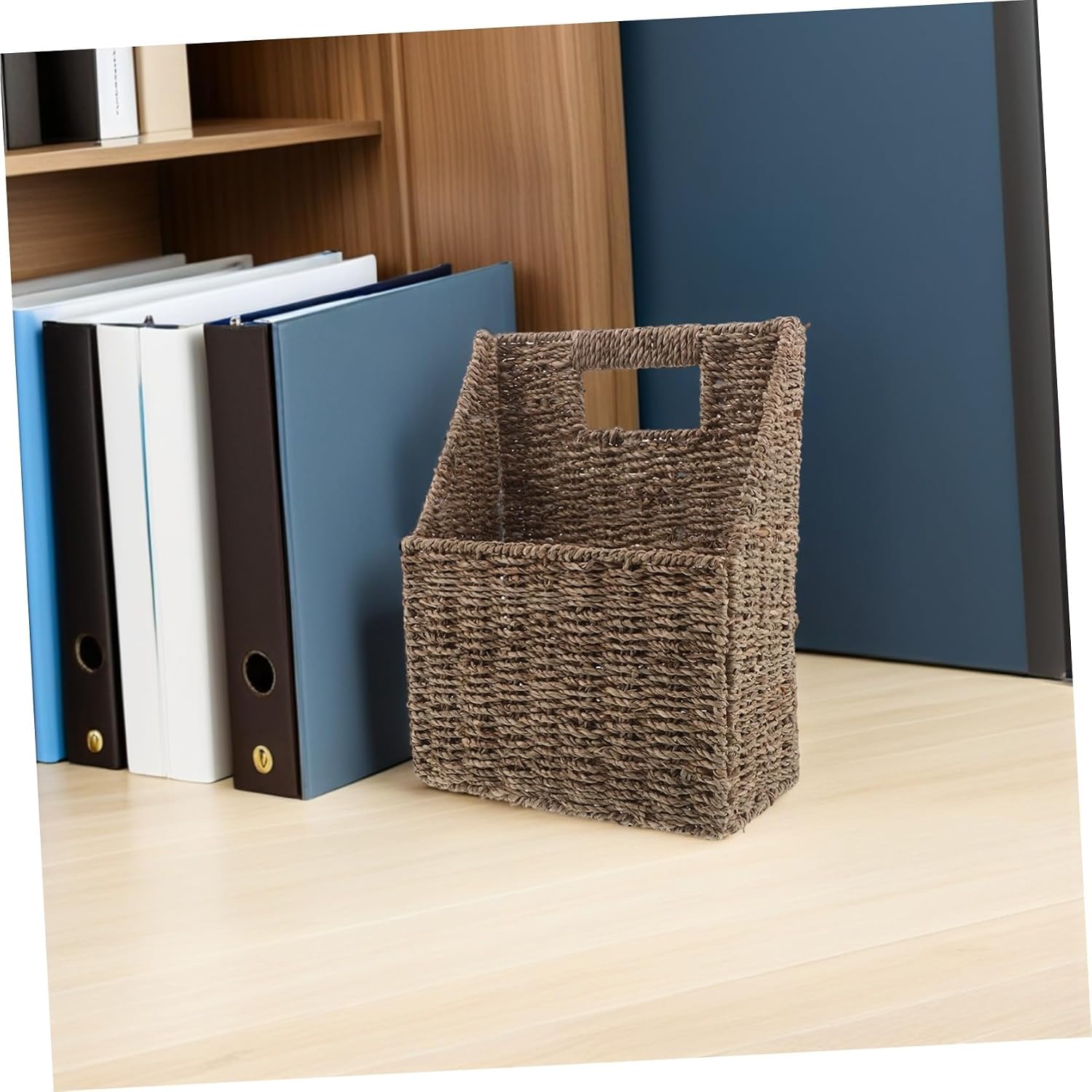 KALLORY Handwoven Hanging Woven Storage Holder for Magazines and Books, Grass Material with Built-in Handle, Space Saver Wall Mounted Magazine File Holder for Bathroom and Hallway