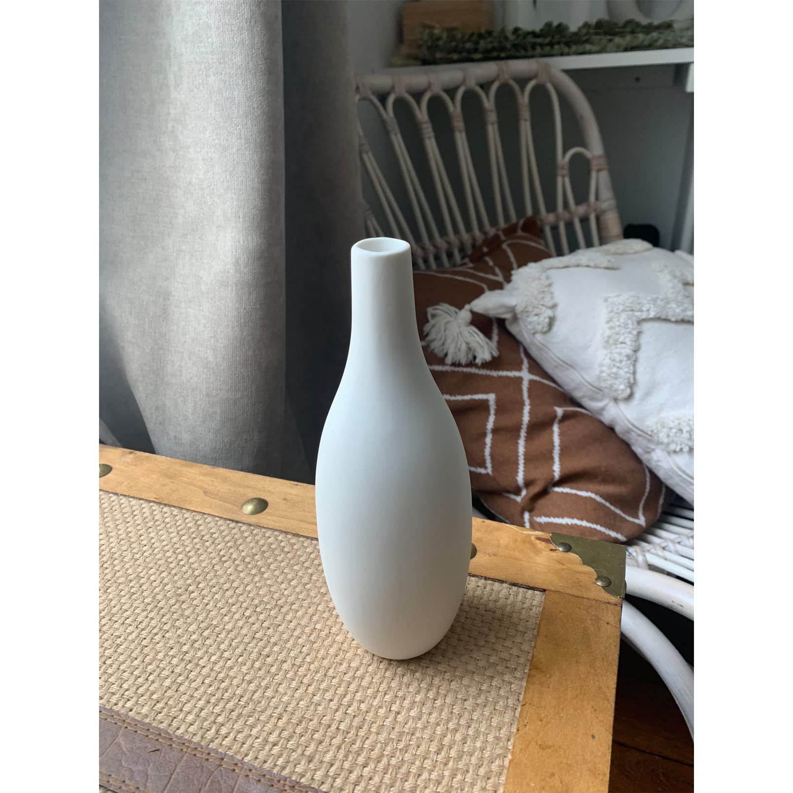 Gemseek Vaso in ceramica da 8,5 pollici, vaso di fiori singolo bianco opaco per centrotavola della tavola della decorazione domestica dell'interno