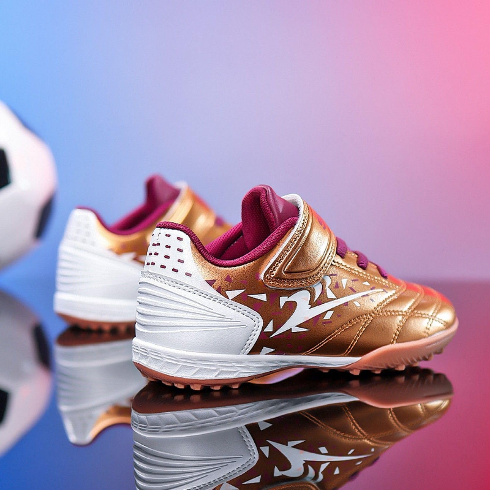 Chaussures de football pour enfant avec fermeture - Crampons TF - Légères et respirantes - Protection des orteils - Semelle en caoutchouc antidérapante - Gazon artificiel - Entraînement