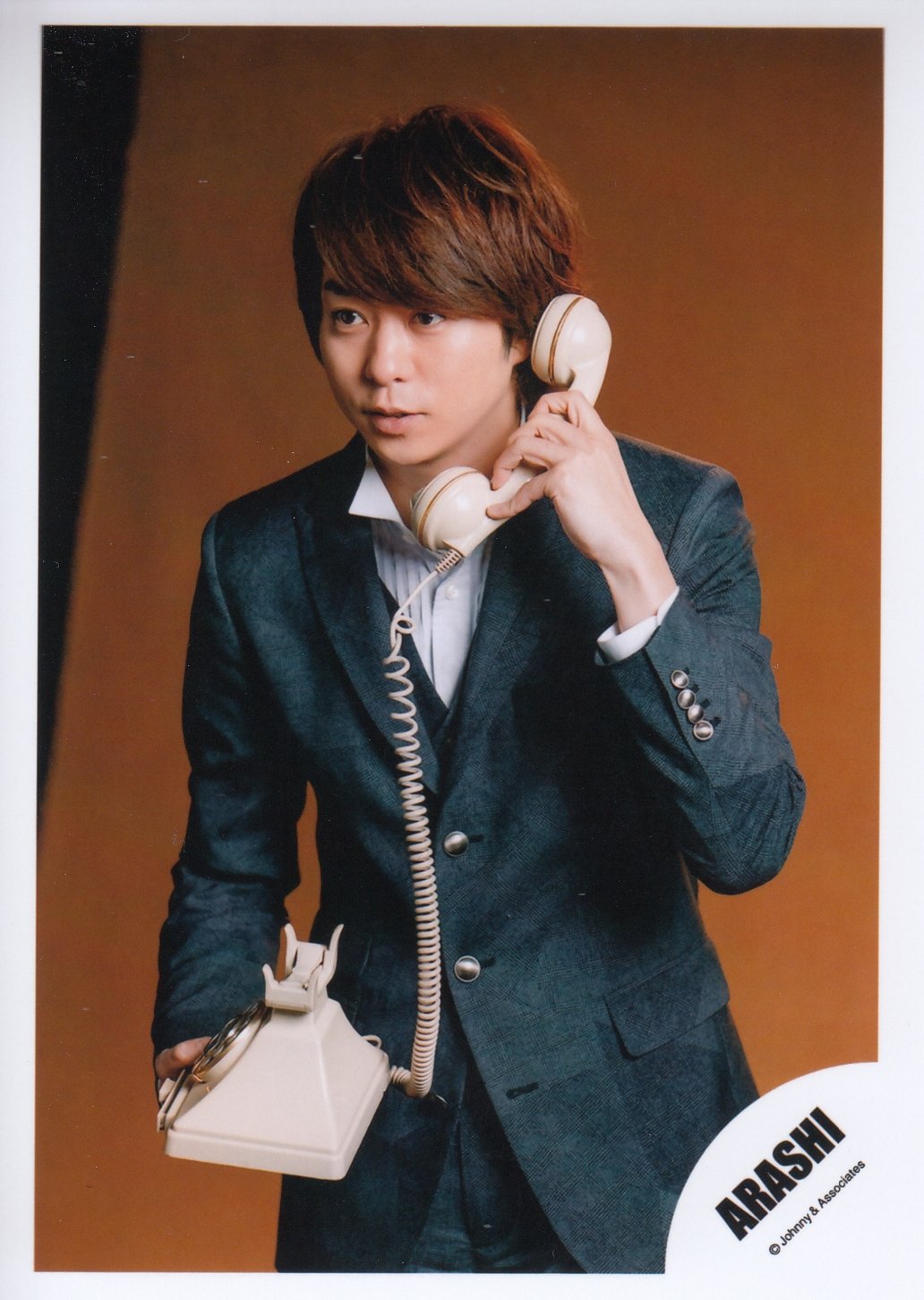 嵐公式写真 Amazon.co.jp: ARASHI 嵐 公式 生 写真 （櫻井翔）AS00077 : Toys & Games
