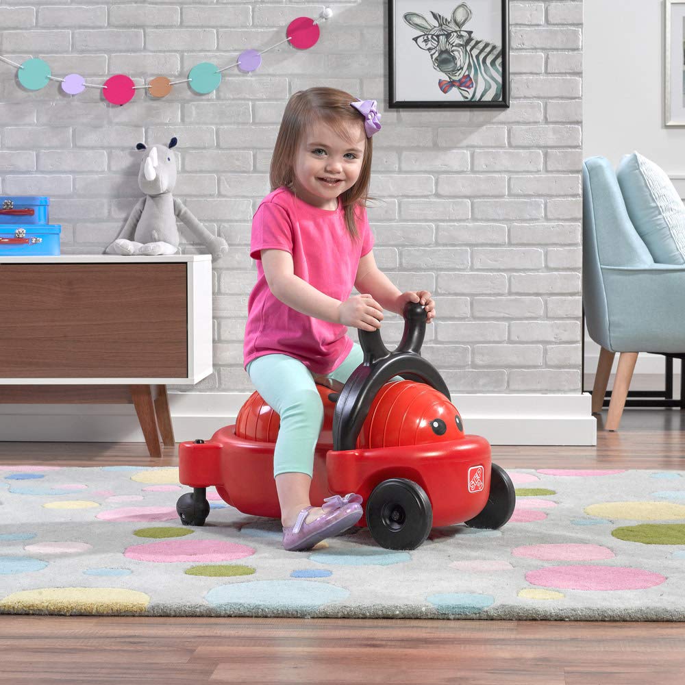 Step2 Bouncy Buggy Rutscher Marienkäfer | Spielzeug Fahrzeug & Hüpfball 2-in-1 in Rot & Schwarz | Kinderfahrzeug / Rutscherauto ab 2 Jahre