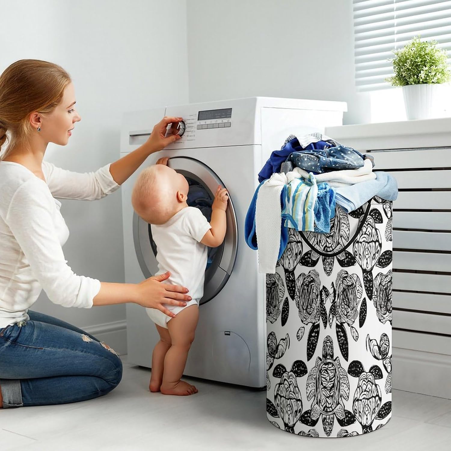 Animals Sea Turtles Laundry Hamper Large Collapsible Laundry Basket with Handles Waterproof Clothes Hamper Portable Dirty Clothes Basket for Bedroom Laundry Room Closet Bathroom