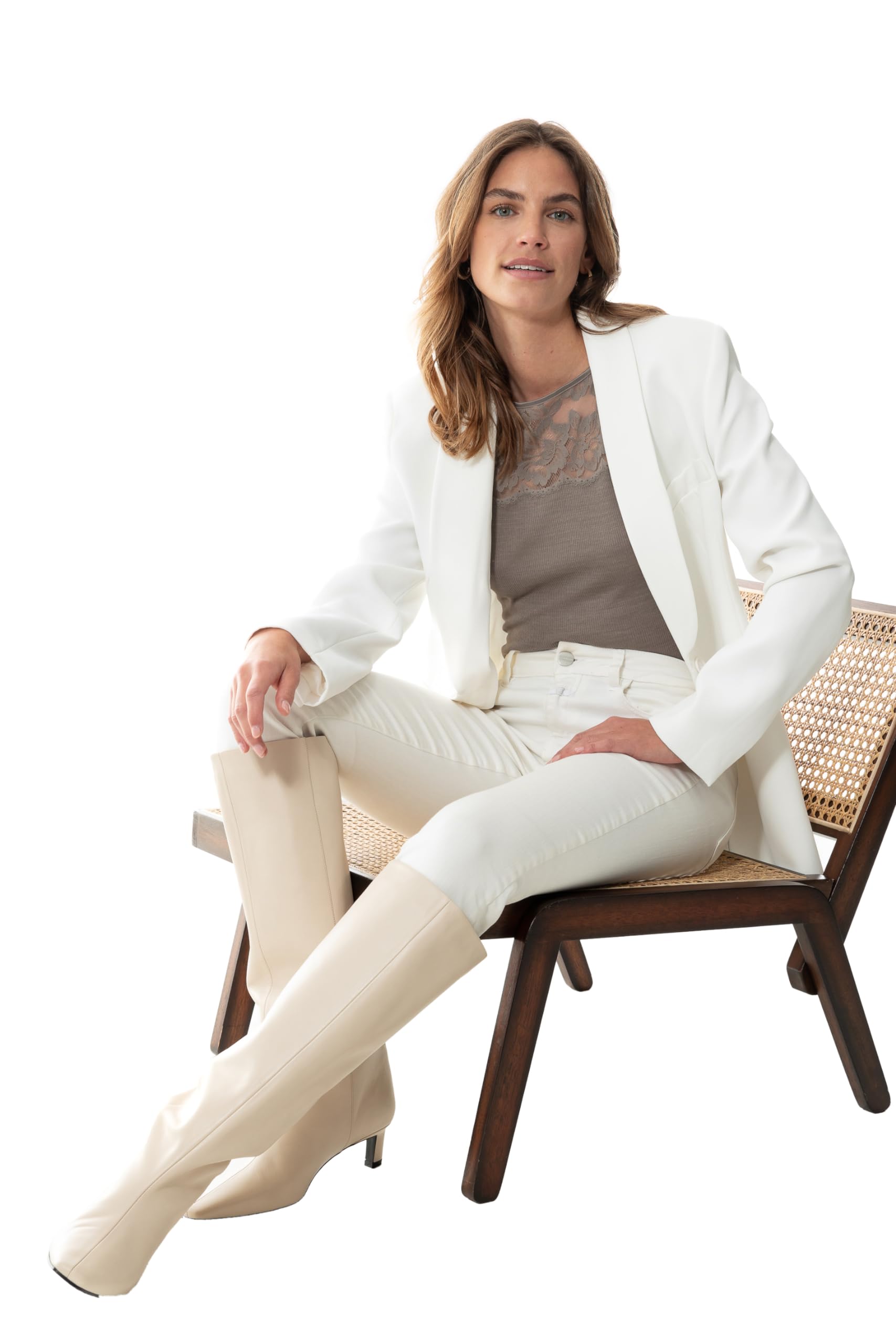Mey Damen Top - Als Top- oder Unterhemd mit Rundhalsausschnitt und floraler Spitzenverzierung am Dekolleté - Serie Wool Love - 65013
