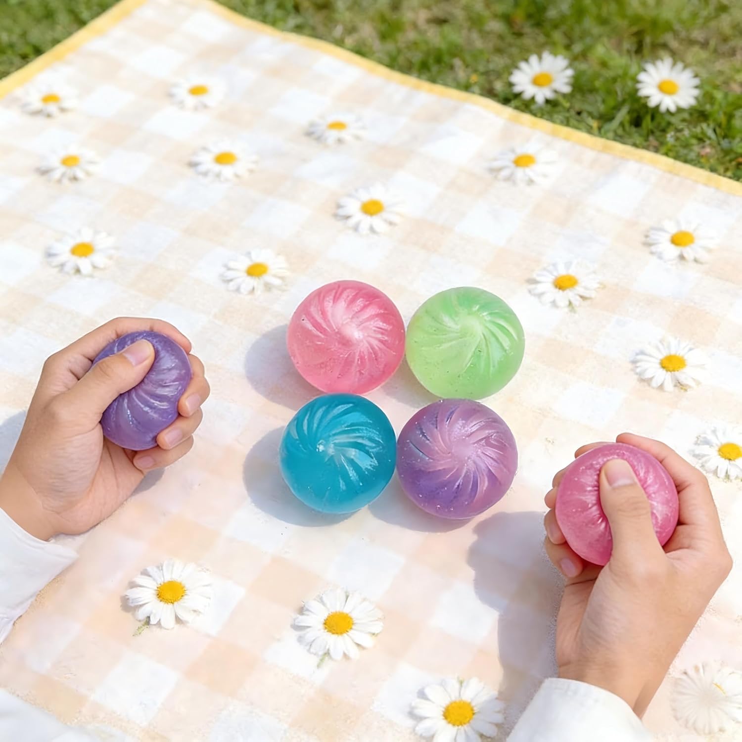 Glitter Dumpling Squishy , Mystery Dumpling Squishy Stress Ball, Rainbow Mystery Squishy Bun, Anxiety Relief Fidget, Soft Squeeze Decompression Dough for Adults O/B2 (4 PCS)