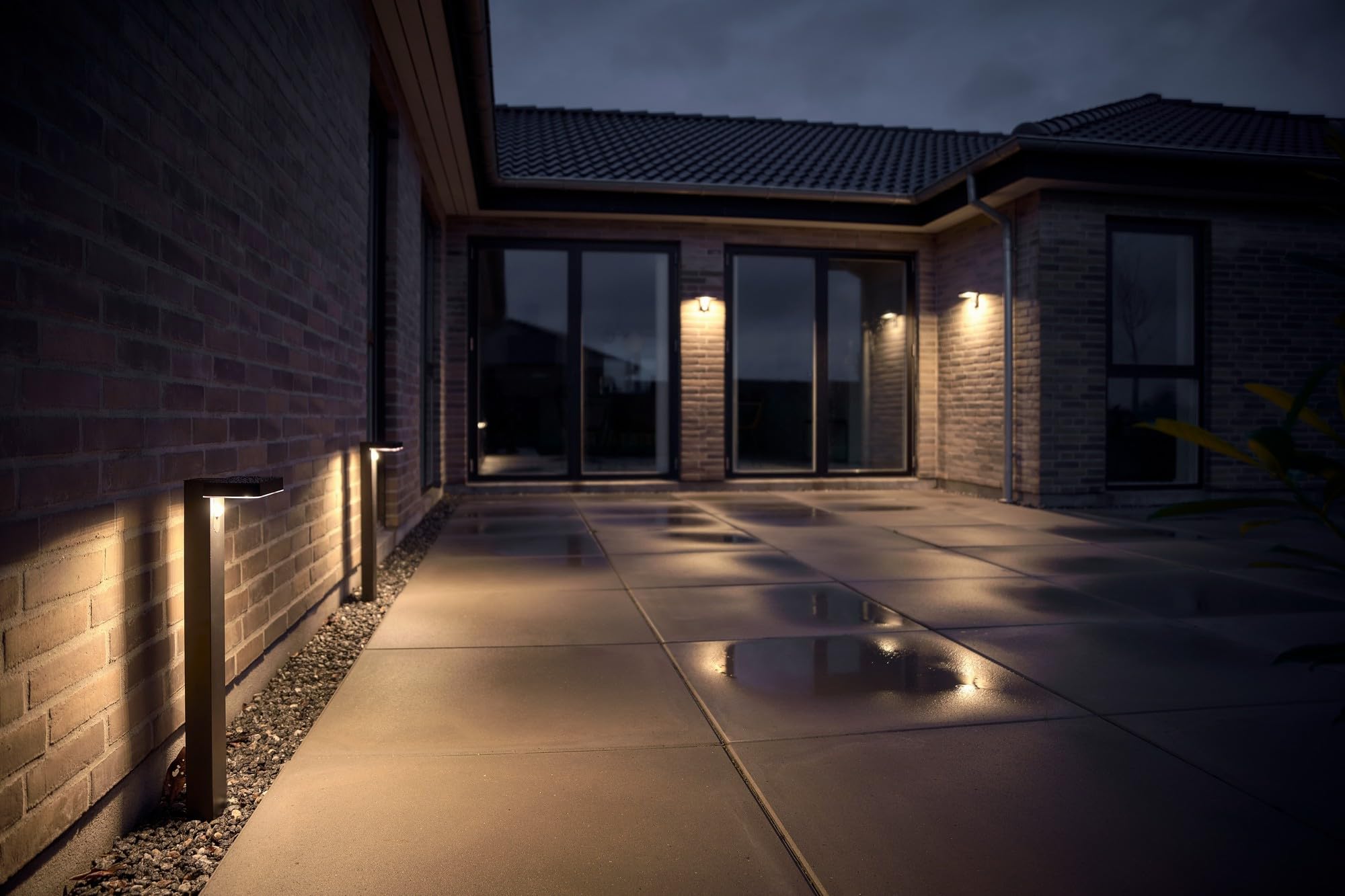 Nordlux RICA SQUARE SOLAR Wandleuchte im 2er-Set – Solarbetrieben mit Bewegungssensor, IP44 Outdoor, 3000K Warmweiß, 450 Lumen, Kabellos, Schwarz – Ideal für Eingang, Terrasse, Gartenwege