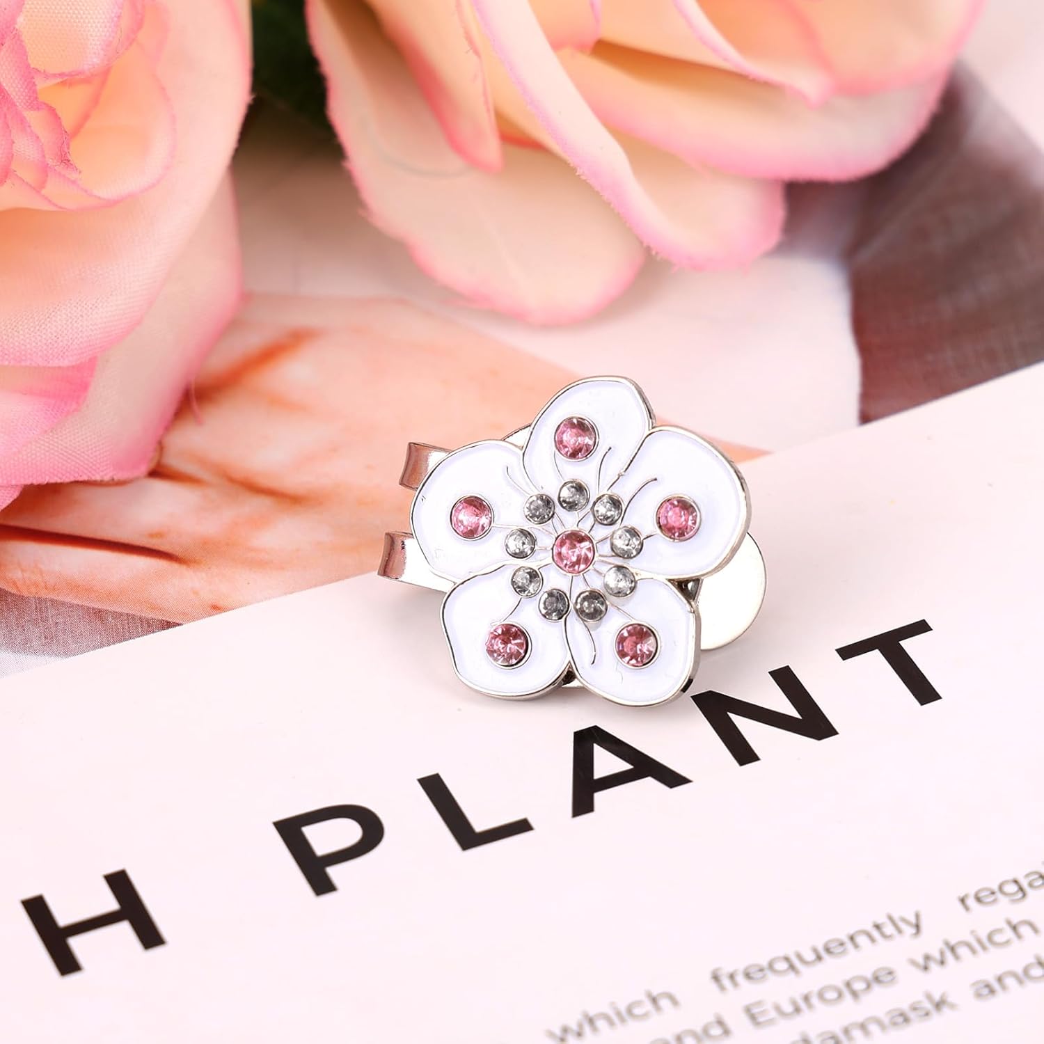 Magnetic Golf Ball Marker with Hat Clip, Flower Shape Magnet Hat Clip Ball Marker Holders Golf Accessories Decoration for Bag Cap Glove Women Men Golfer Gift (White) - Image 3