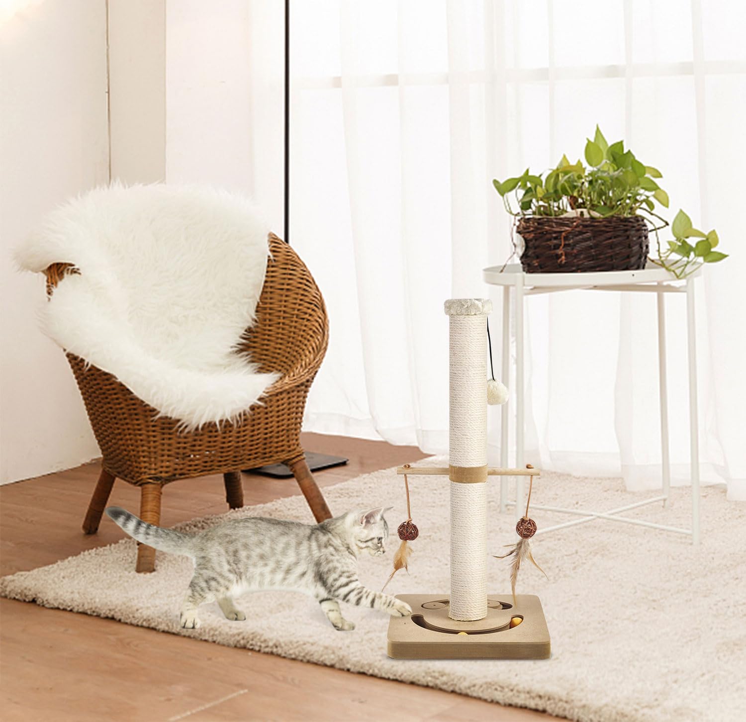 AUSCAT Kratzsäule für Katzen, Kratzbaum mit Verschiedenen Interaktiven Spielzeug, Kratzstamm mit Natürlichem Sisalseil in Modernem Design- 63cm Beige