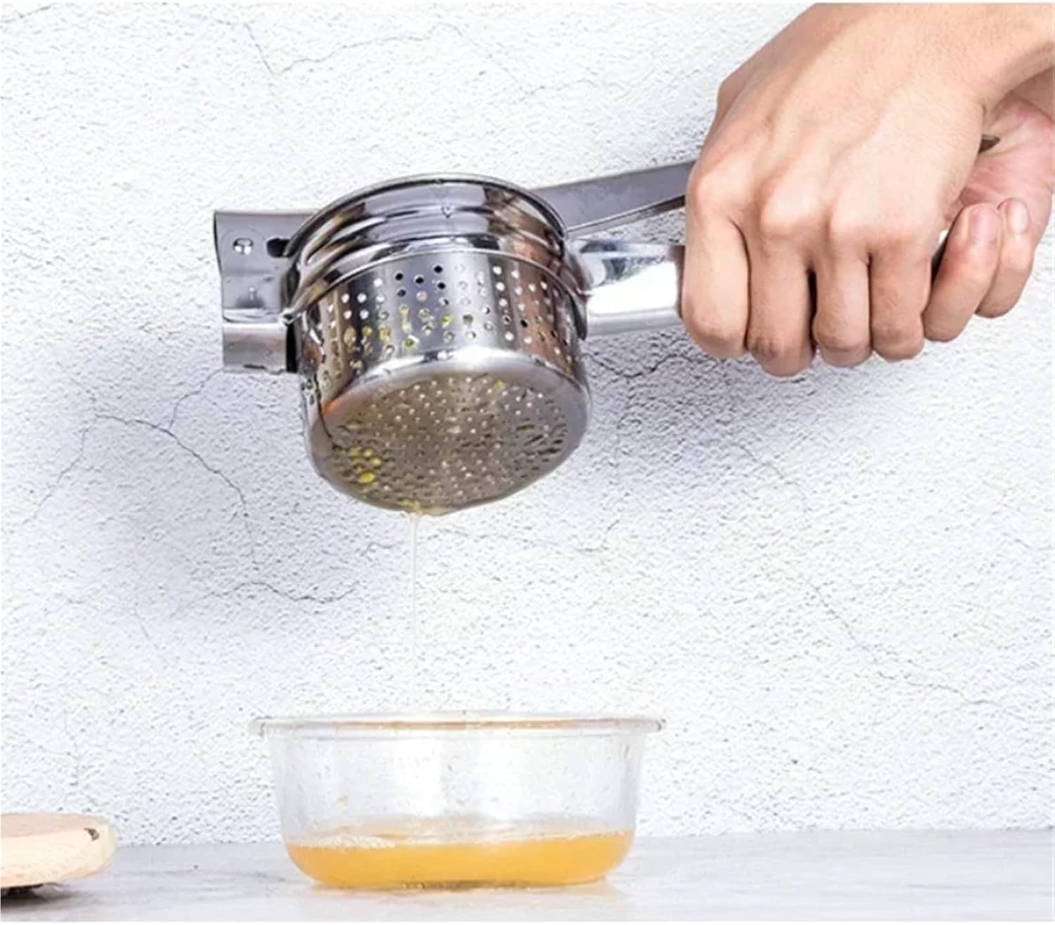 Masher Ricer Press Mashed Potatoes Stainless Steel Crushing Puree Fruit Vegetable SqueezerJuicer Maker Kitchen(Side hole1)
