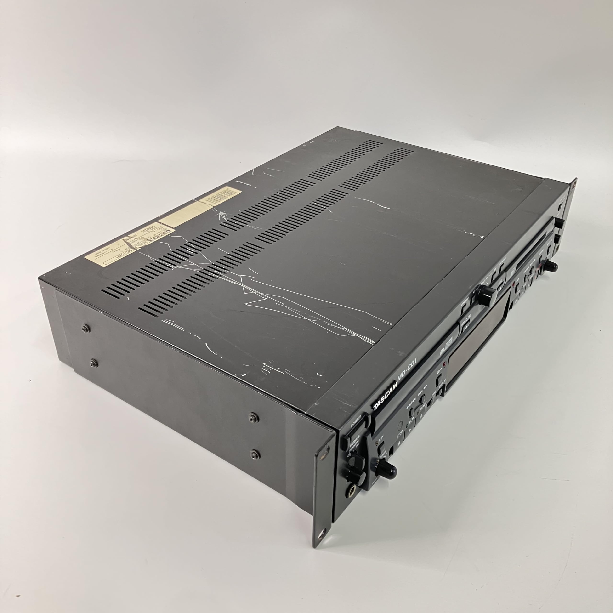 【極美品】TASCAM 業務用CDプレーヤー MD-CD1B MDプレーヤー MD-CD1B | CD PLAYER / MD RECORDER | TASCAM (日本)