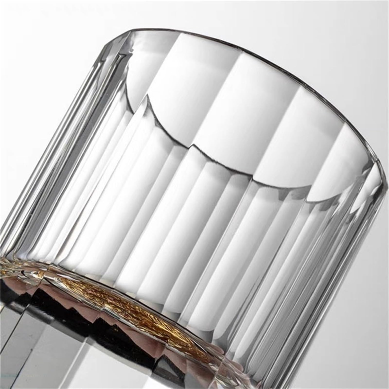 Codzienne napoje Luksusowe szklanki do whisky w pionowe paski, trójwymiarowa rzeźba głowy lwa, grube dno, staromodne, 150 ml Szklanki do wody(Gold)