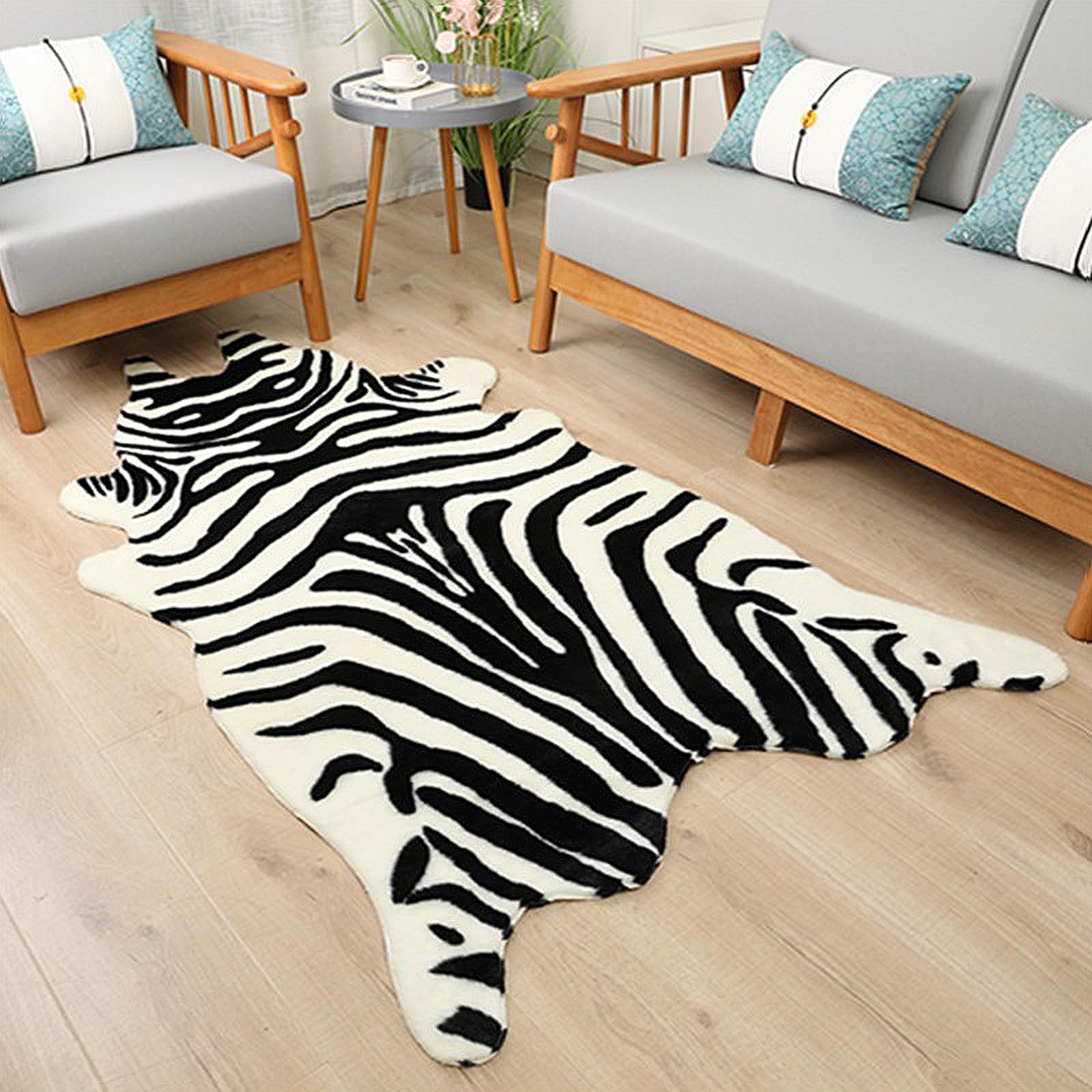 Tapis Imprimé ZèBre en Fausse Peau De Vache,Tapis en Peau De Vache SynthéTique,Tapis imprimé Vache en Fausse Fourrure pour la Maison,Doux et Léger,AntidéRapant,pour Chambre à Coucher,Salon