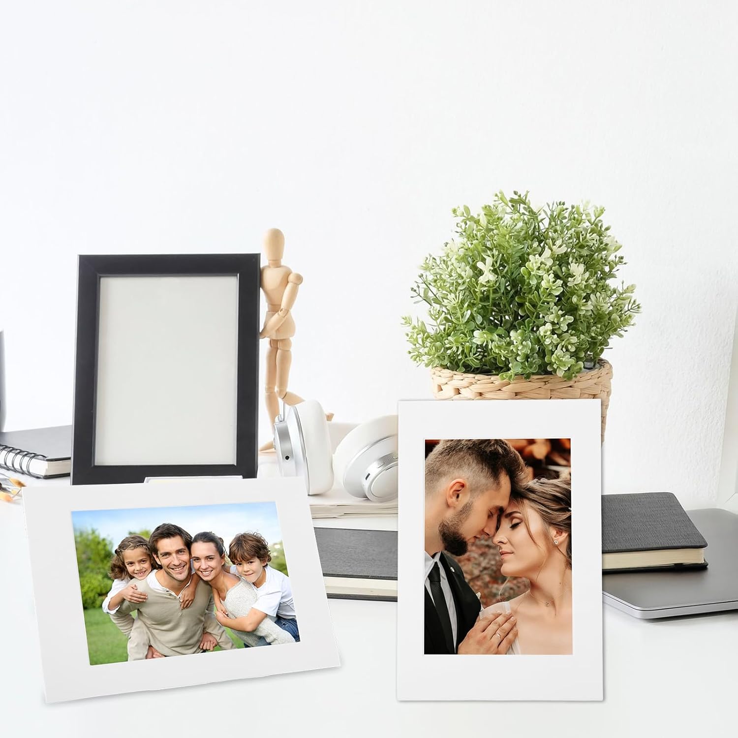 100 Pack Standing Paper Picture Frames with Easel, 4x6 Inch Cardboard Photo Frames DIY White Paper Photo Frame Heavy Cardstock Photo Frame for Family Photos Artwork Home Decoration