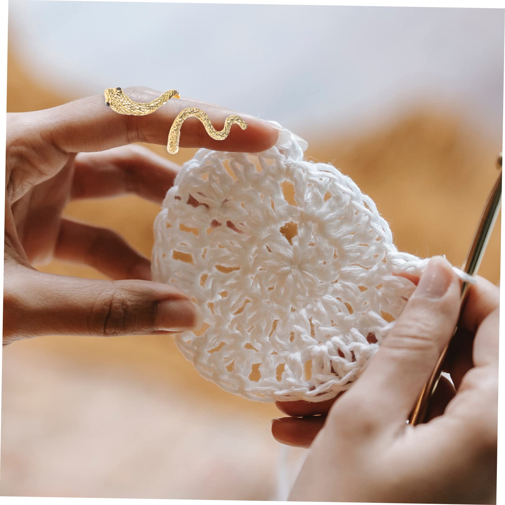SHINEOFI Marcador De Punto De Anillo De Crochet Ganchos De Crochet Ergonómicos Pendientes De Plata Para Mujer Anillos De Oro Grueso Bucle De Tensión De Crochet De 8 piezas x 4