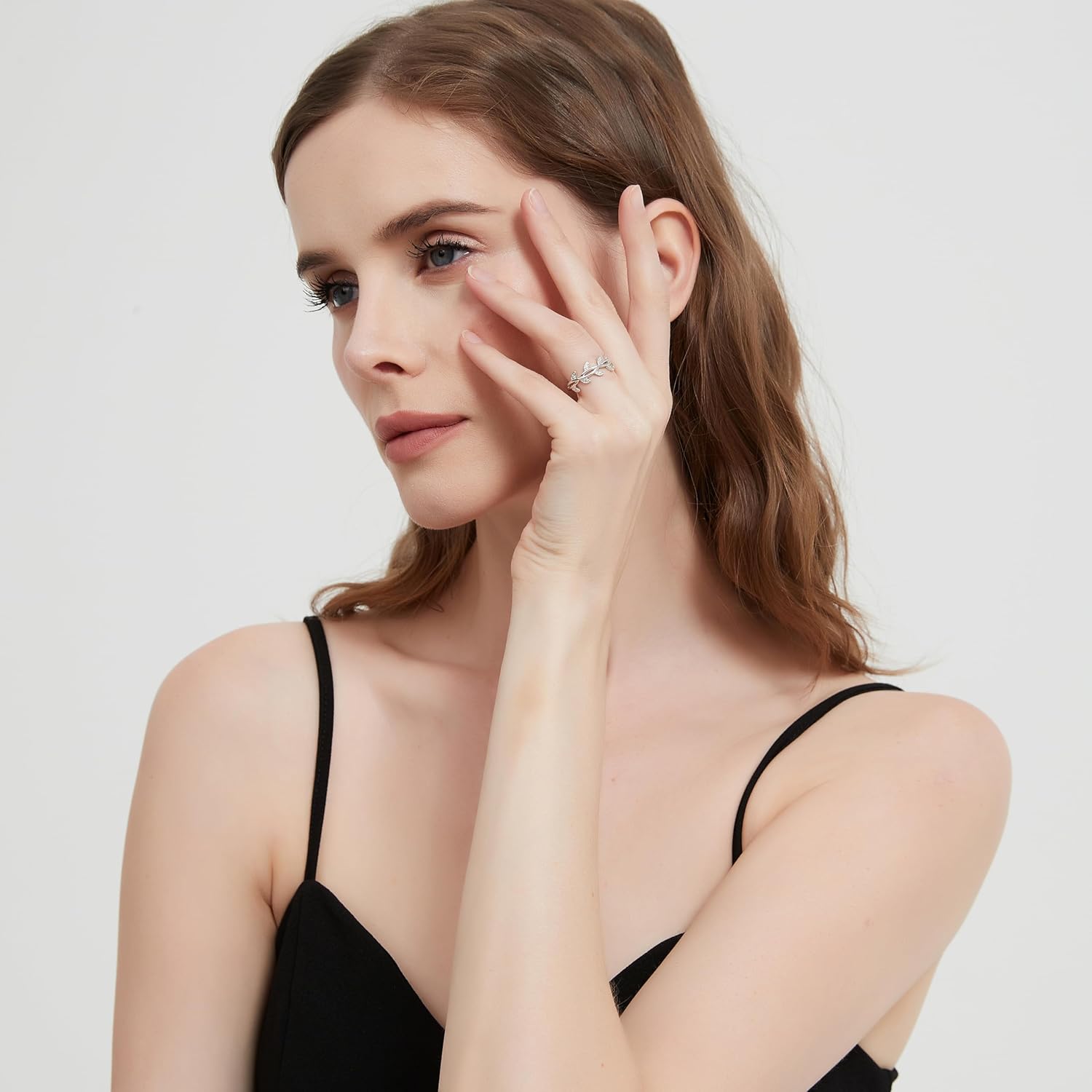 THELANDA Genuine Moissanite or Simulated Round Brilliant Diamond Sterling Silver Twisted Olive Branch Leaves Band Wedding Ring