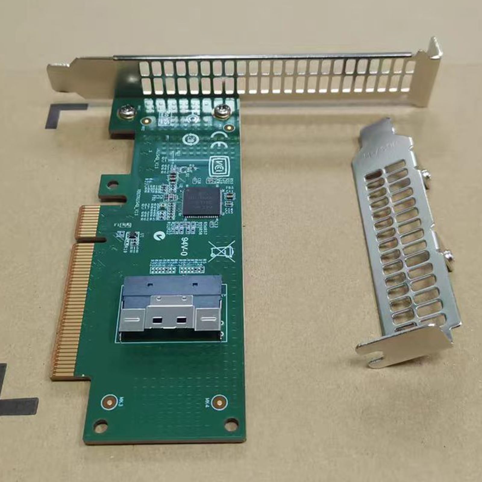 Scheda di espansione del controller host PCIe4.0 a SFF-8654 Scheda di espansione del controller dell'host dell'adattatore PCIe per PC desktop