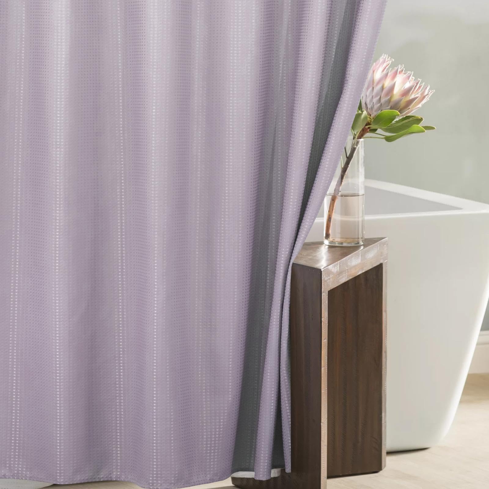 Rideau de douche extra long lavande : 213 cm de long en tissu gaufré violet clair pour salle de bain – 256 g/m² – Rideau de bain en polyester épais hydrofuge lavable – 183 x 213 cm
