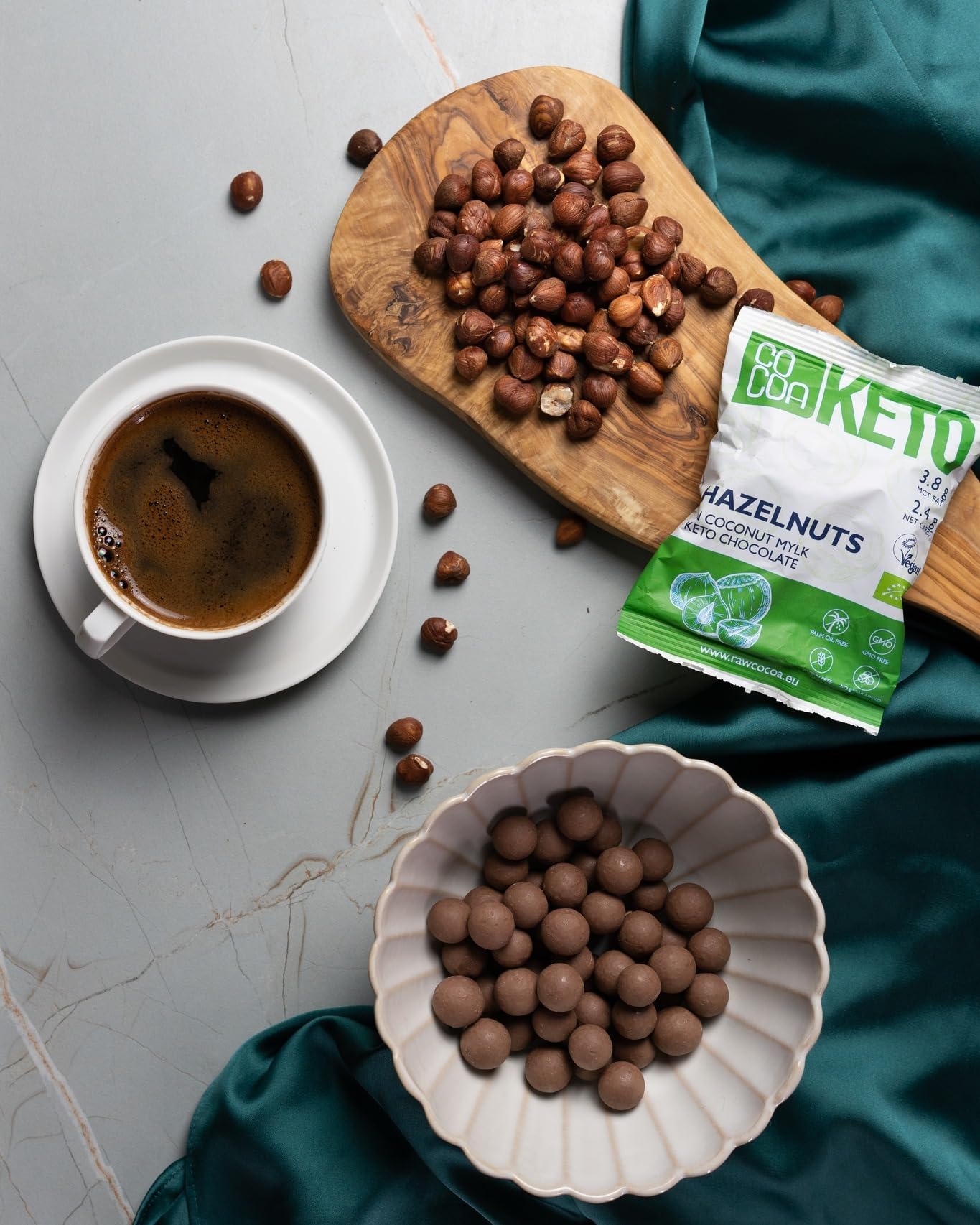 CO COA Noisettes au Chocolat Céto Coco BIO 7 X 70g - Sans Gluten, Lait de Coco, Bonbons Sans Sucre - Collation Faible en Glucides avec Huile MCT - Idéal pour Régime KETO et Vegan