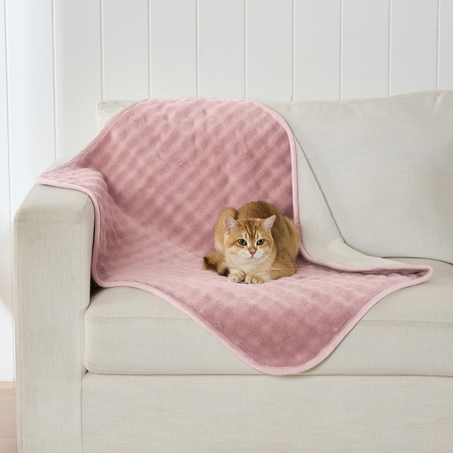 Yaning Waterproof Blanket for Bed Couch Sofa Car, Soft Leakproof Dog Blanket with 3D Bubble Pattern, Reversible Water Proof Pet Blankets for Dogs Cats Puppies (76x101cm, Dusty Pink)