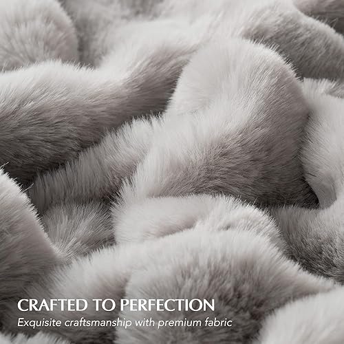 Miniatura 4 de EVERGRACE Manta ultrasuave y lujosa de piel sintética de conejo Ridgeline, manta gruesa y cálida para cama, acogedora manta reversible de felpa para