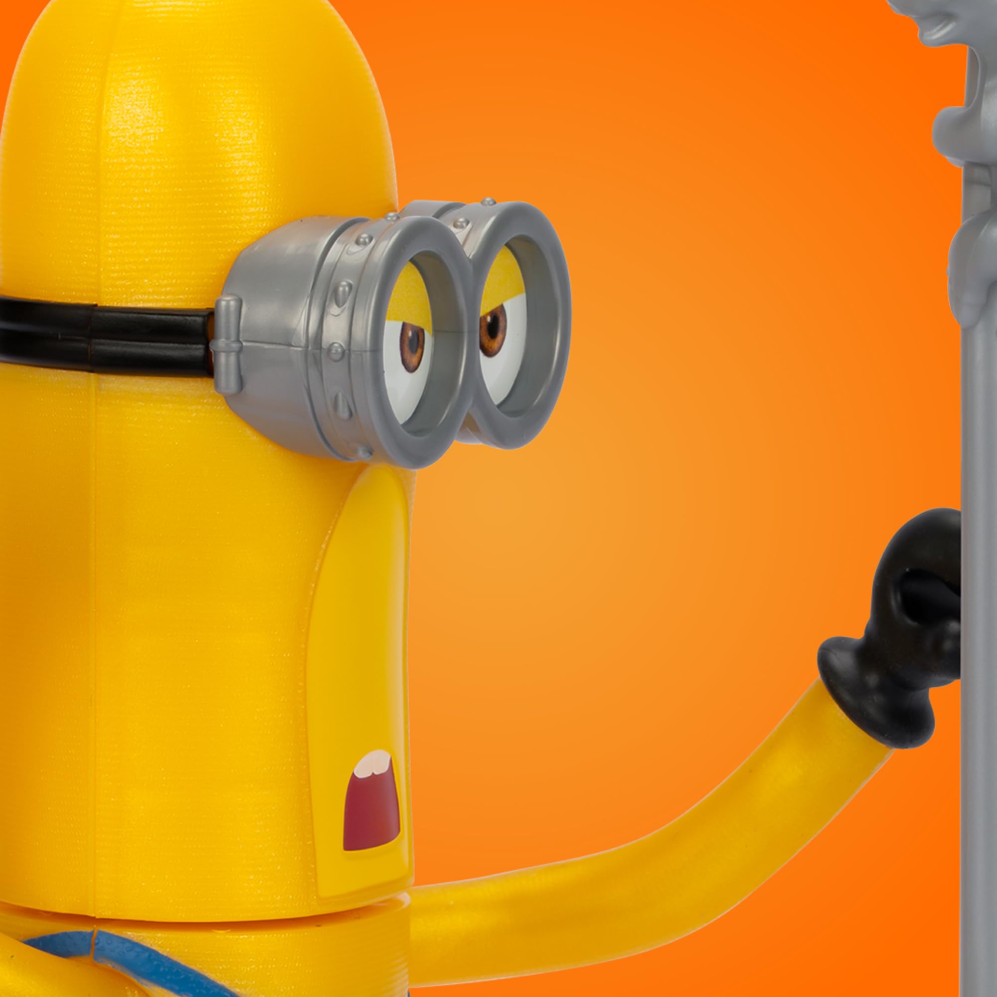 DM4 Despicable Me 4, figurka Minion Tim, figurka akcji, w tym unikalny dodatek mojego ulubionego złoczyńcy, rozmiar 10 cm, wiek 3 lat, gwiazda (MN403200)