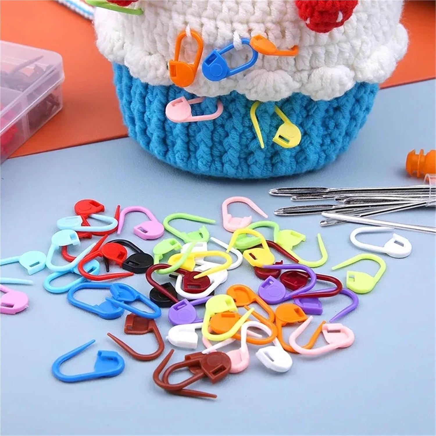Stitch Markers 1400 Pcs Needle Clip Hook with Box Mixed Locking Stitch Markers Colorful Plastic Small Knitting Crochet Accessories