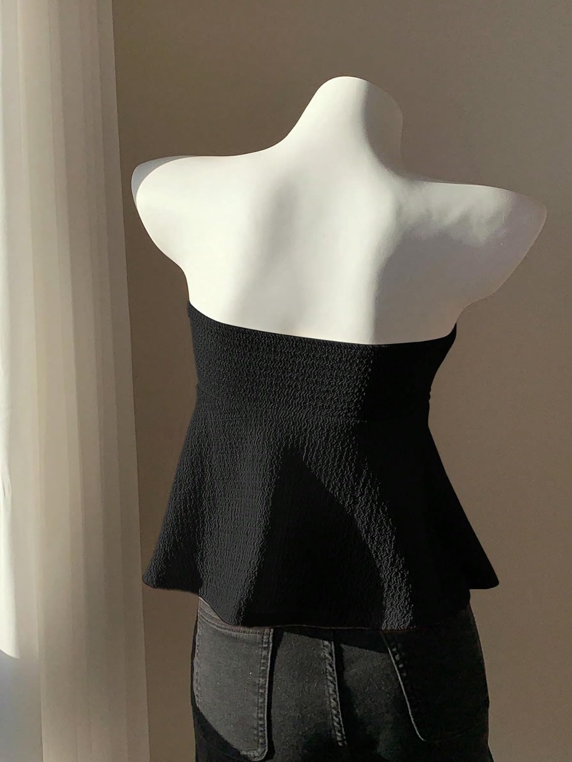 QJQ Women's Strapless Ruched Tube Tops Tie Front Flared Hem Peplum Bandeau Babydoll Tops Summer Vacation Outfits - Image 2