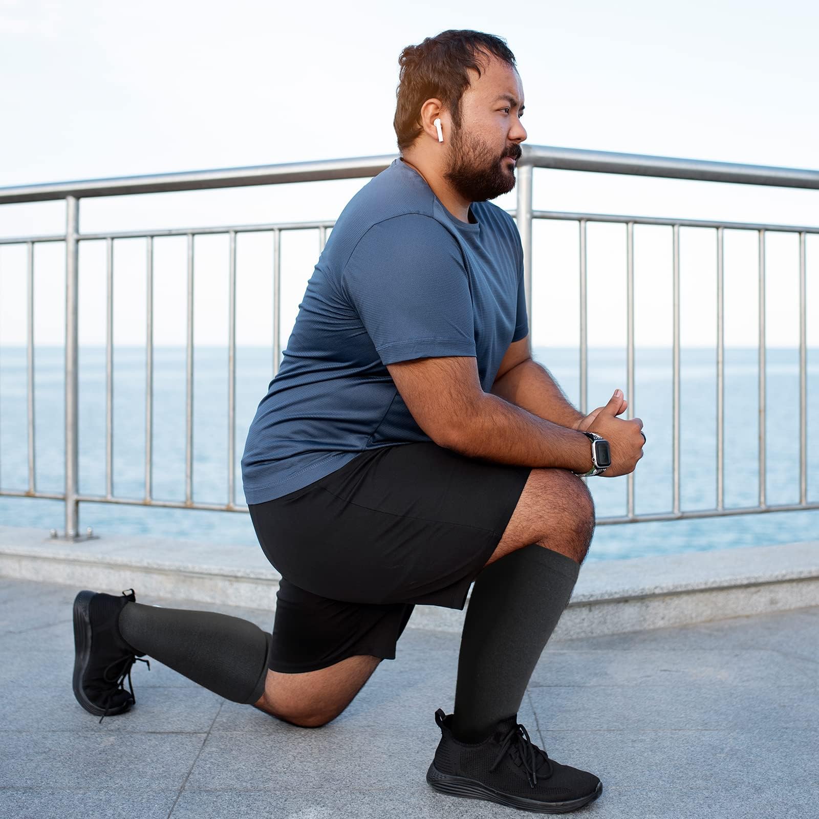 Calcetines de compresión de pantorrilla ancha: medias de compresión de talla grande para hombres y mujeres, soporte de manguera de compresión extra grande de 20-30 mmHg, para viajes, enfermeras