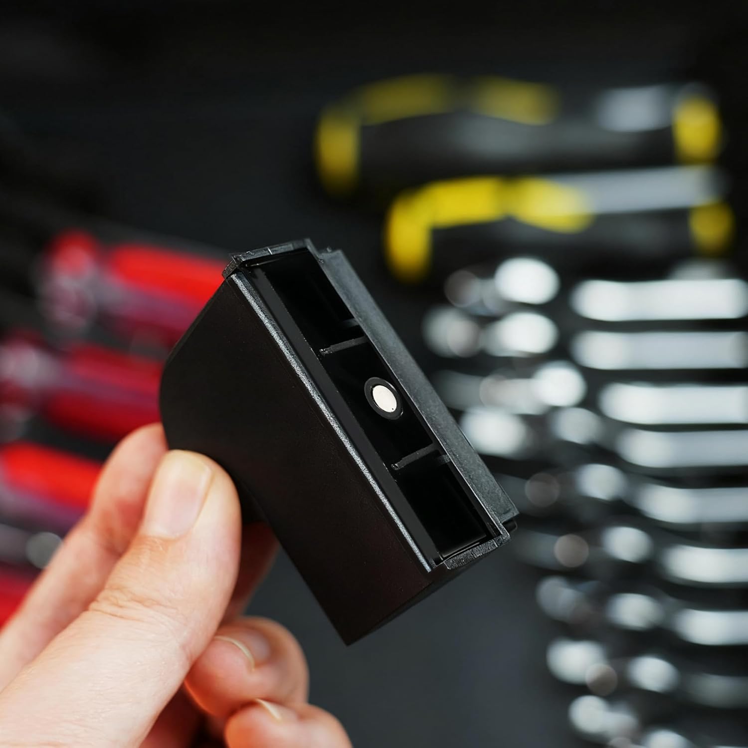 80PCS Strong Magnetic Wrench Organizers for Tool Drawer, Screwdriver Wrench Tool Organizer Holder, Socket Ratchet Organizers with Metric & SAE Labels for Toolbox Storage & Organization (Black + Red)