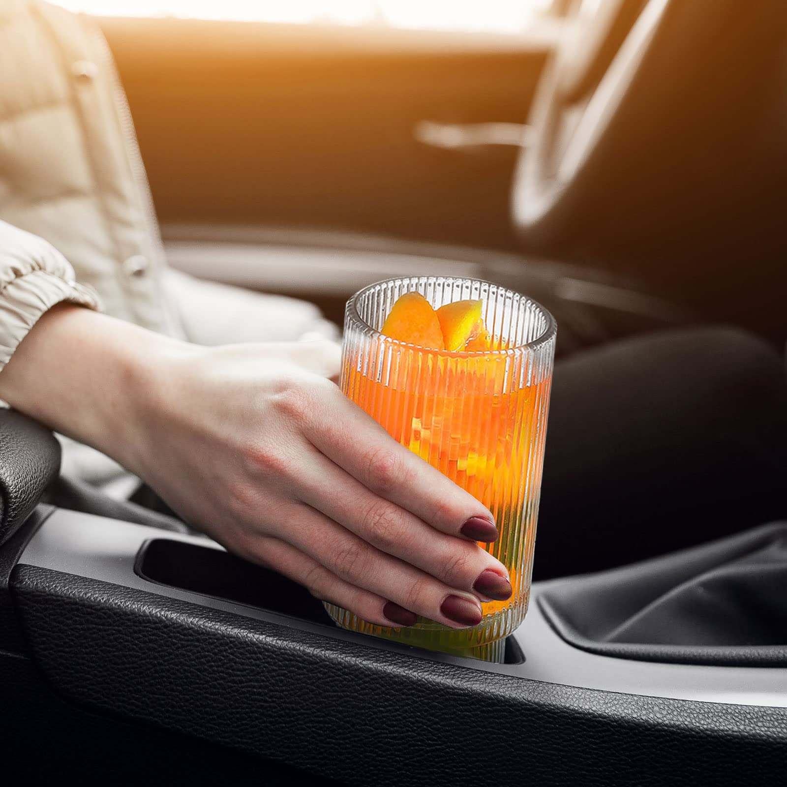 4x Geriffelte Glasbecher Mit Deckel & Strohhalm – 680 Ml, Vintage Look, Für Auto-Cupholder Geeignet