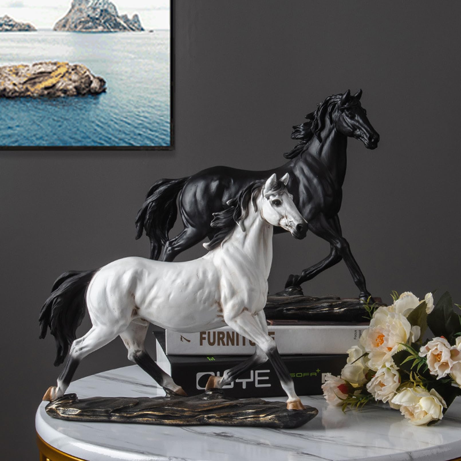 Cutfouwe Decorazione con Statua di Cavallo,Statuetta d'Arte di Cavallo in Resina in Piedi per scrivania di casa,Ufficio,libreria e armadietto del Vino,Ornamento,Nero