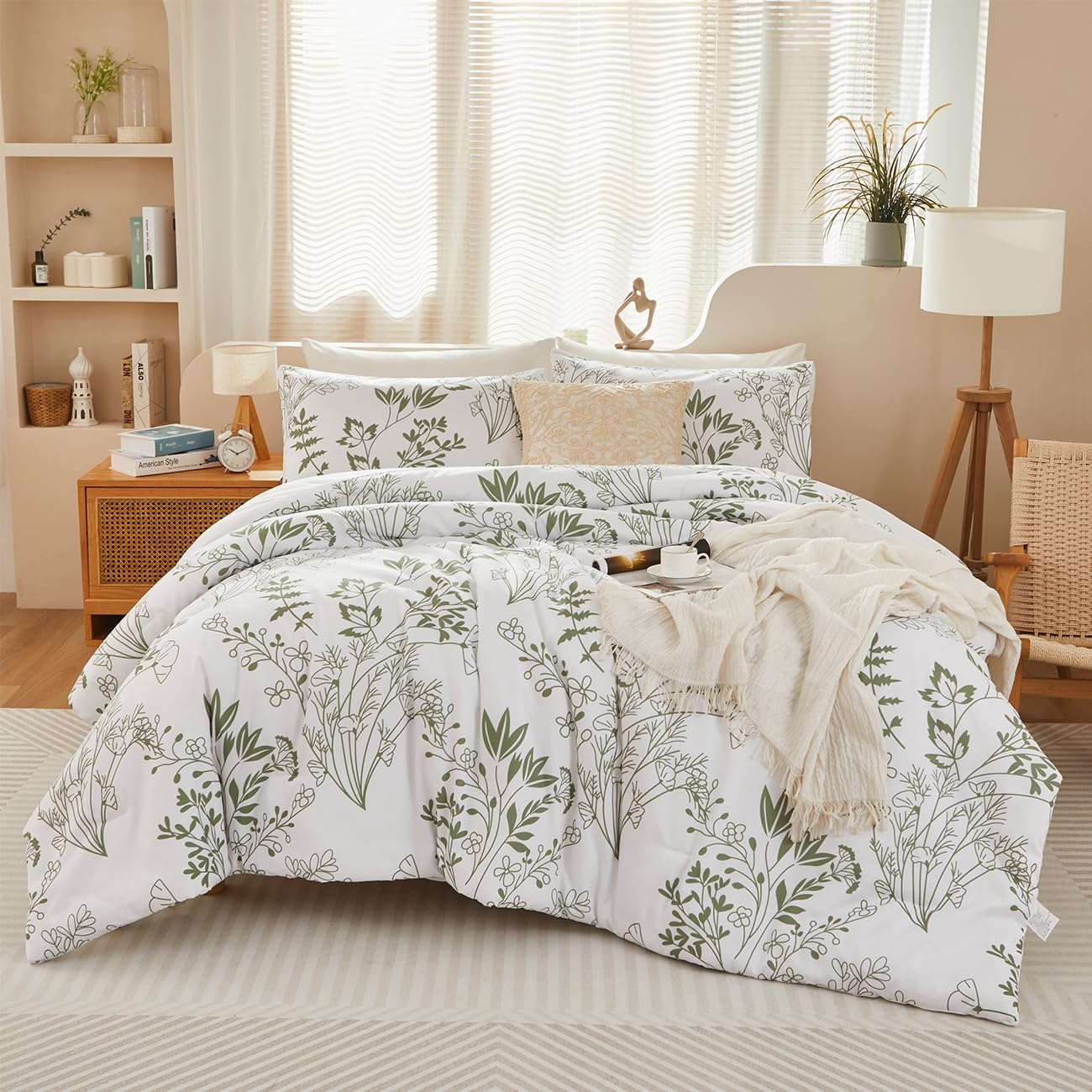 STYHO Floral Duvet Cover Sets King Size 3 Pieces Luxury Green Leaves Printed Bedding with Pillowcases Soft All Season Use Farmhouse Style Quilt Cover Sets(Green White, King)