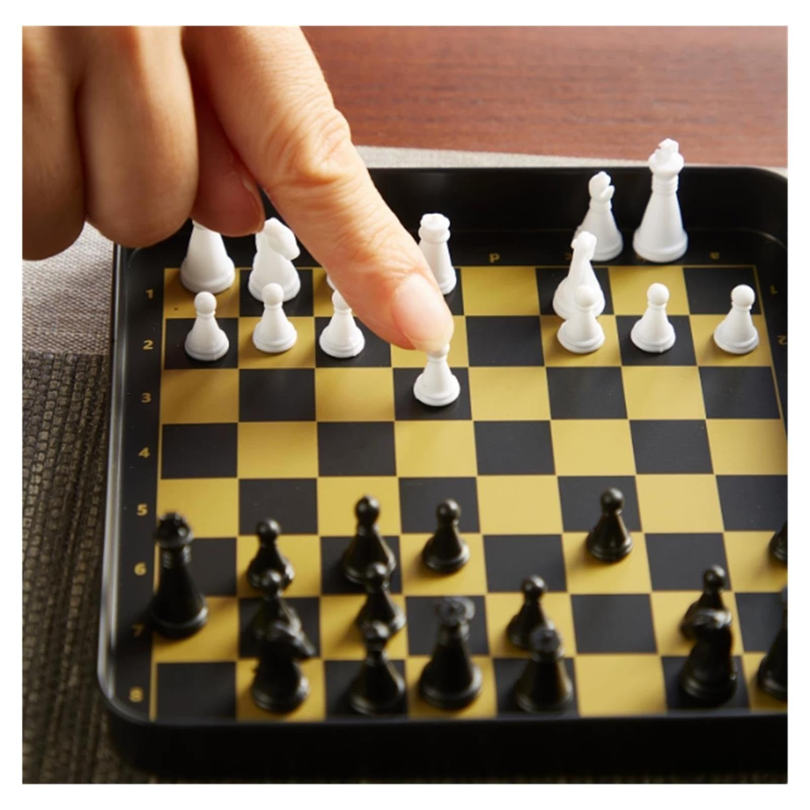 Jeu d'échecs magnétique Portable dans Une boîte en métal