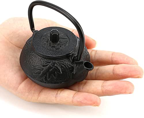 50ml(1.7oz) Mini Cast Iron Teapot, Imitation Japanese Kettle with Copper