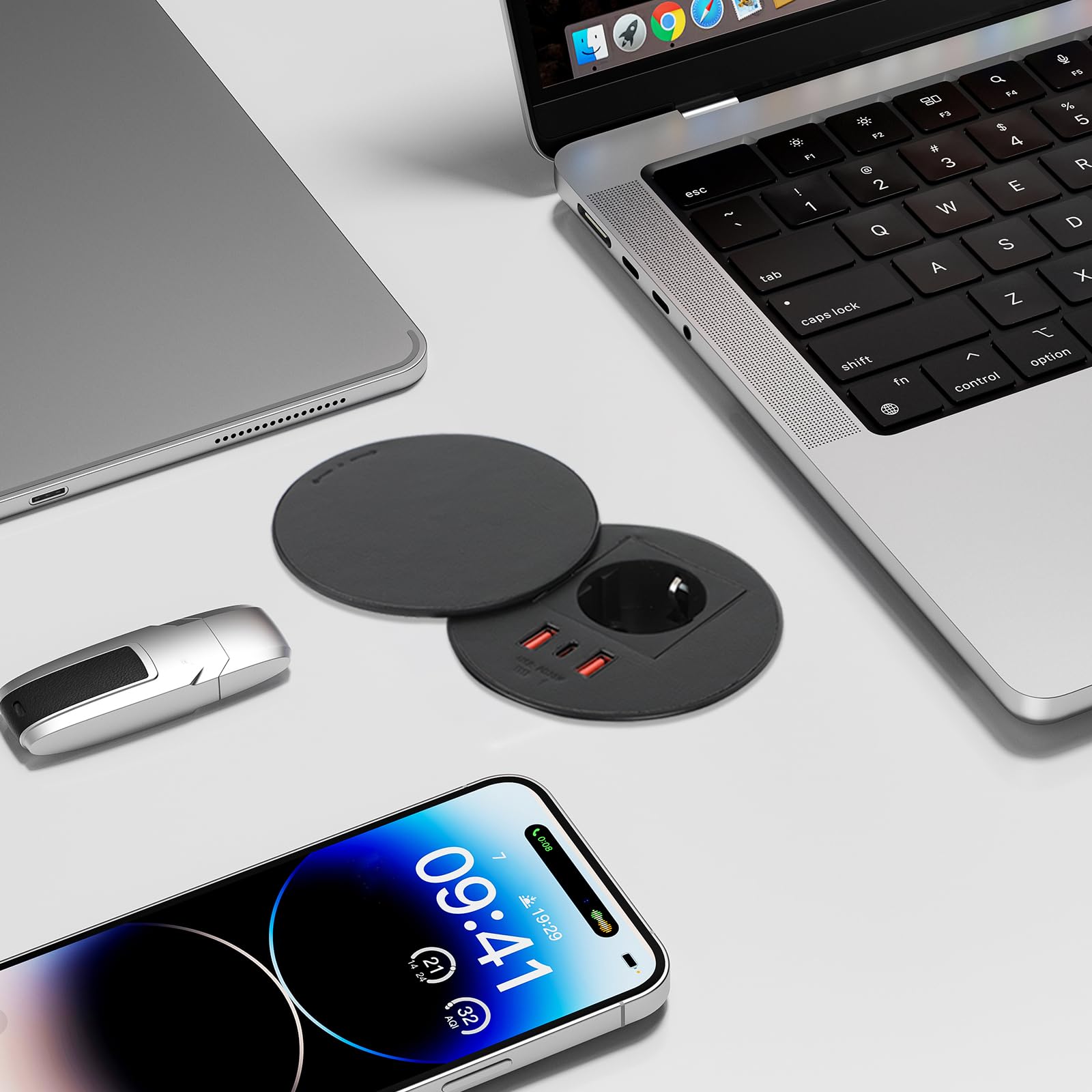 MENAYODA Gniazdo podtynkowe z pokrywą, gniazdo stołowe z 1 portem Schuko i 1 portem USB-A i 1 portem USB-C i kablem zasilającym 1,5 m, gniazdo do otworu na stół 80 mm (czarne)