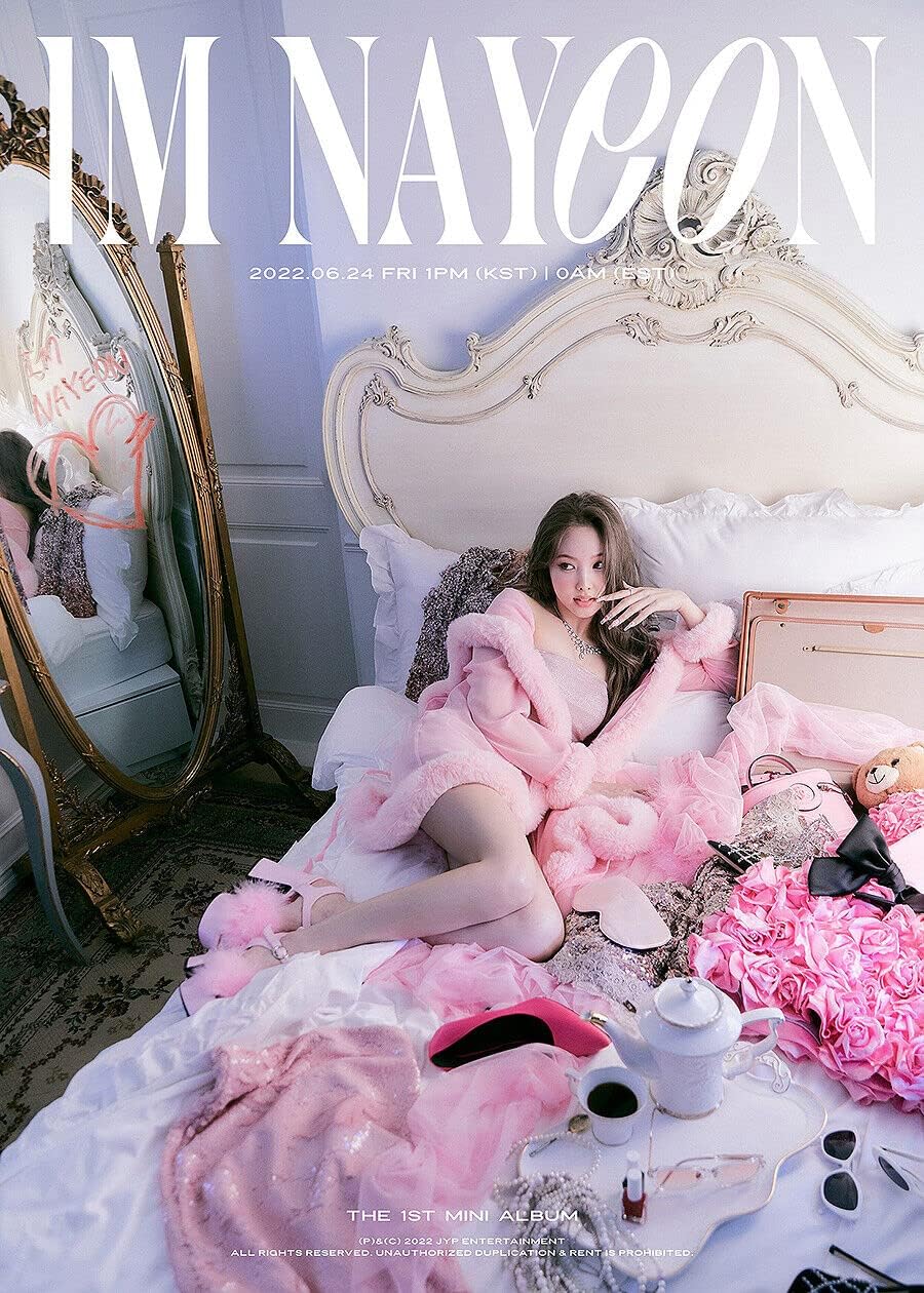 Amazon.com: TWICE NAYEON IM NAYEON 1st Mini Album (I'M Ver. +STORE