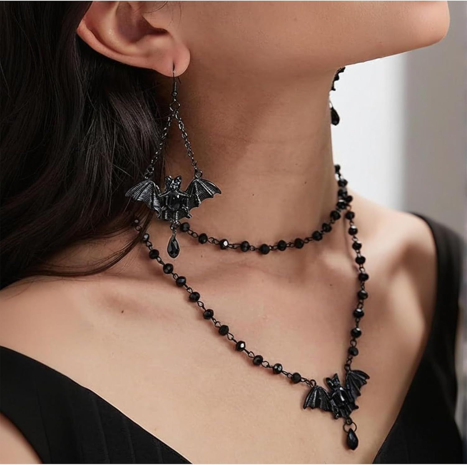Gothic Bat Necklaces Bat Earrings Black Jewelry Sets for Halloween Gothic Vintage Black Crystal Pendant Necklace Halloween Cosplay Party Jewelry - Image 3