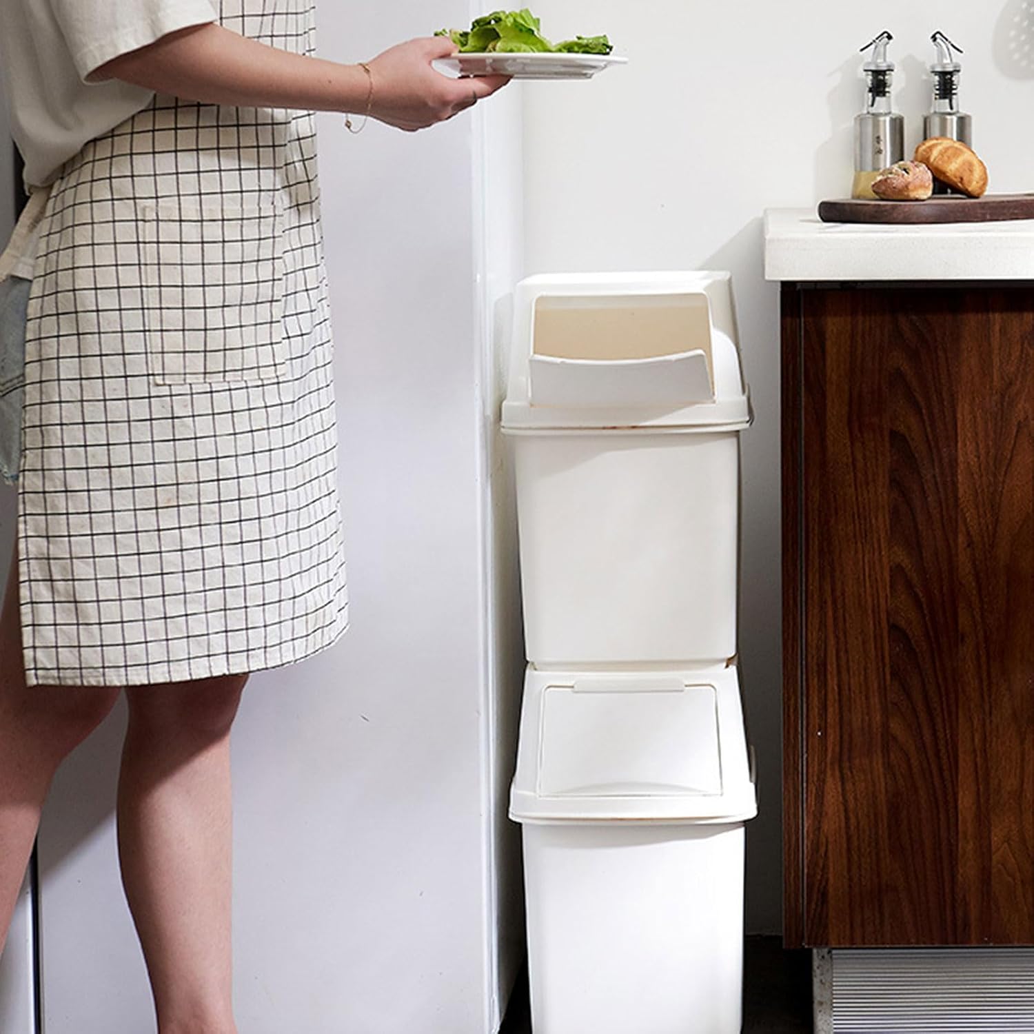 Trash Bin with Easy Press Lid Fashionable Garbage Can Push Top Waste Bin Bathroom Storage Bucket for Any Room
