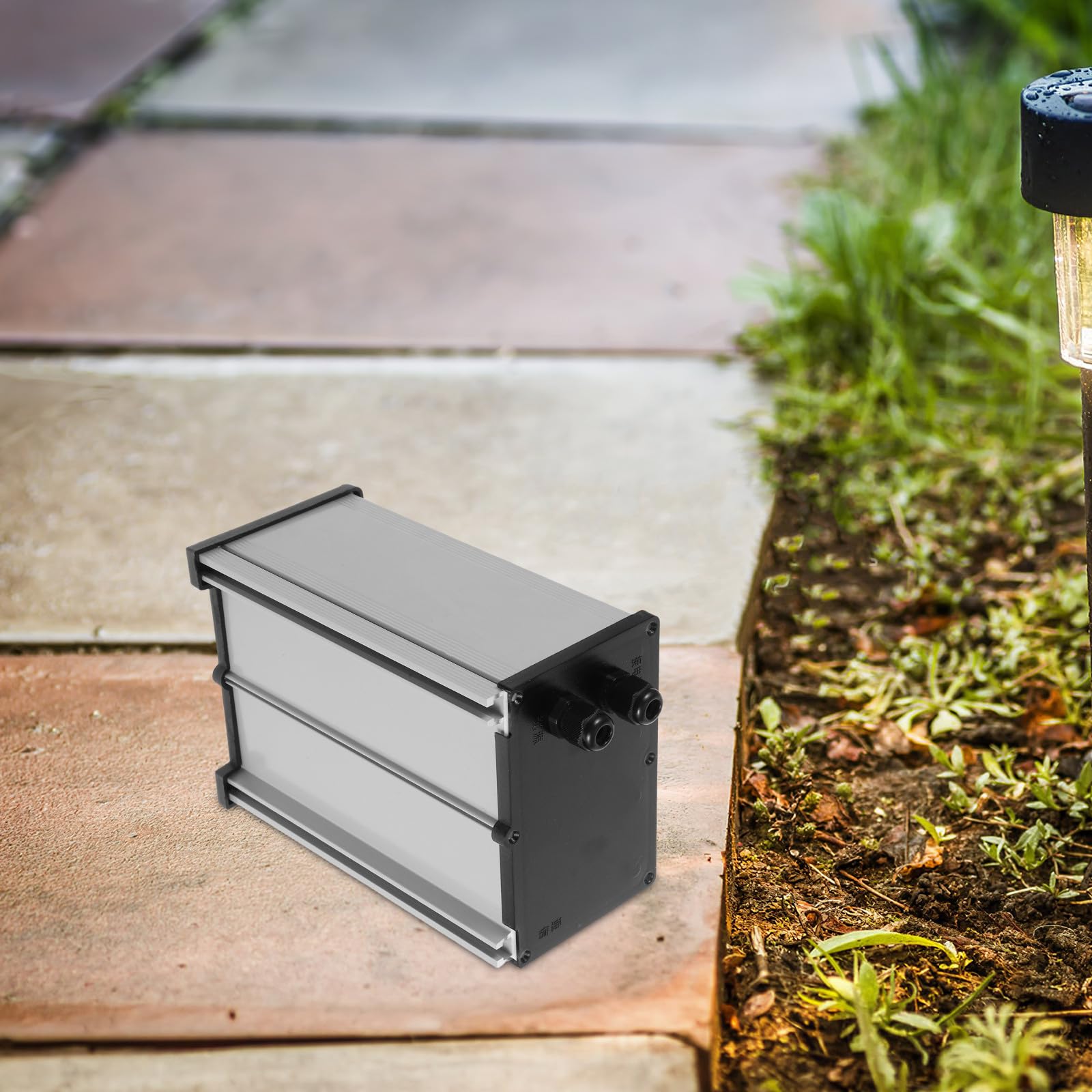 Boîtier Étanche de Rangement pour Batterie Lithium avec Couvercle, Boîtier Robuste en Plastique Argenté pour Stockage D’énergie Solaire, Organiseur Compact pour Éclairage