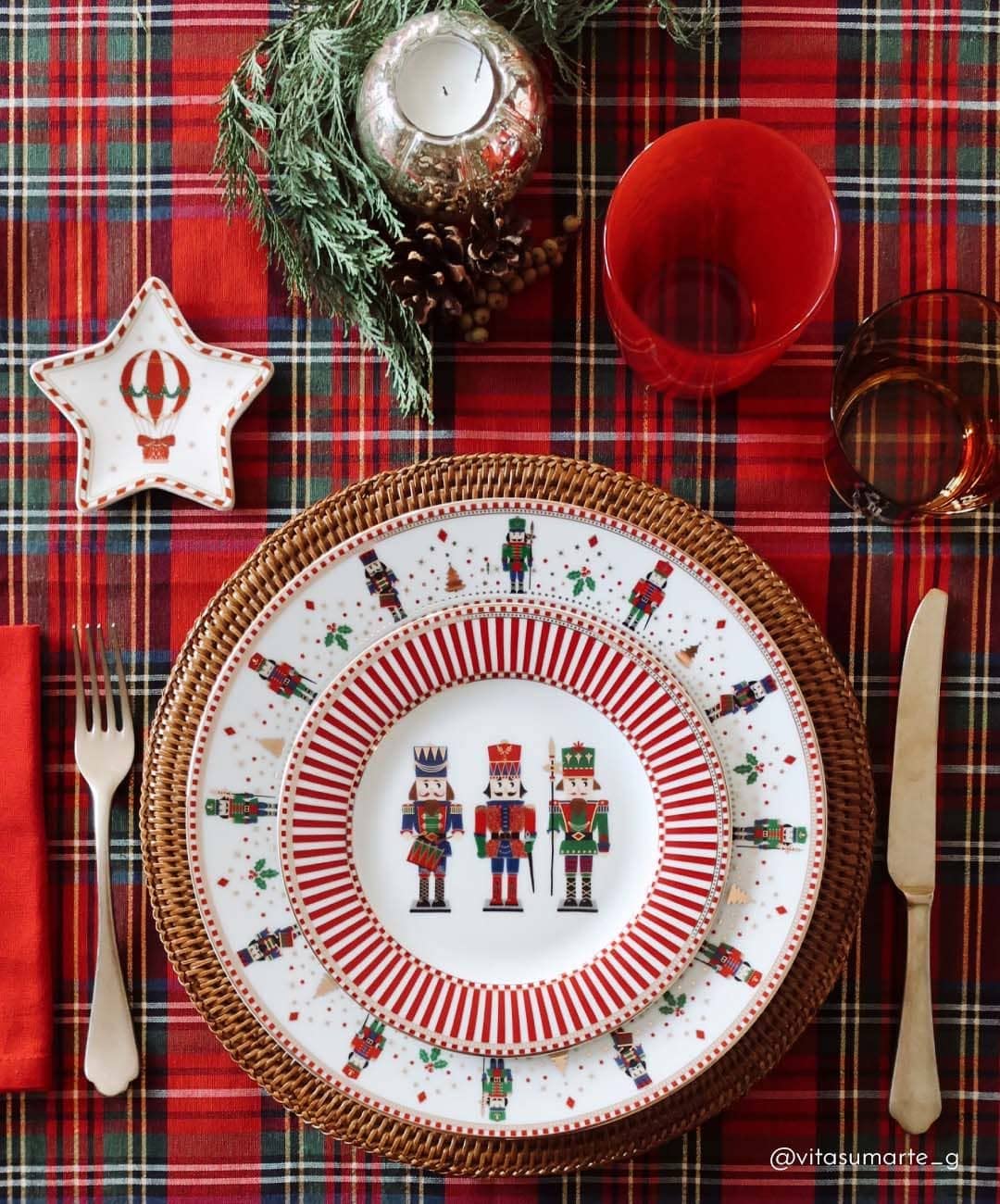 EASY LIFE Set 4 Piatti Dessert NUTCRACKERS