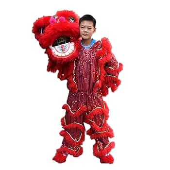 伝統的な獅子舞面 沖縄の伝統芸能のひとつである「琉球獅子舞」は、 悪霊をはらい