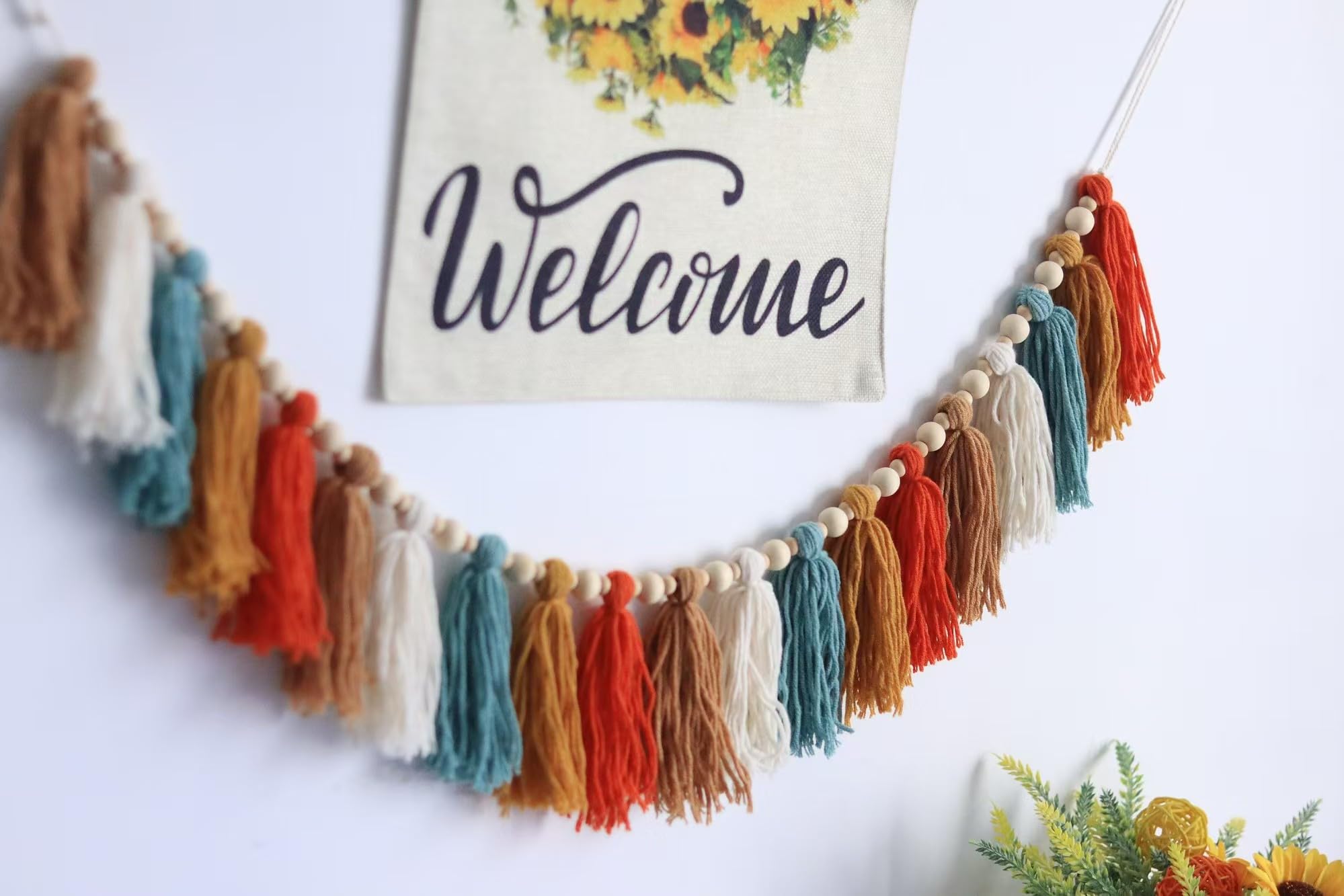 GIAUMA Boho-Garn-Girlande mit Holzperlen, Erdton, Wandbehang, Wimpelkette, Banner, Kinderzimmer, Dekoration für Klassenzimmer, Babyparty, Geburtstag, Kinderzimmer, Schlafsaal, Schlafzimmer, Dekoration
