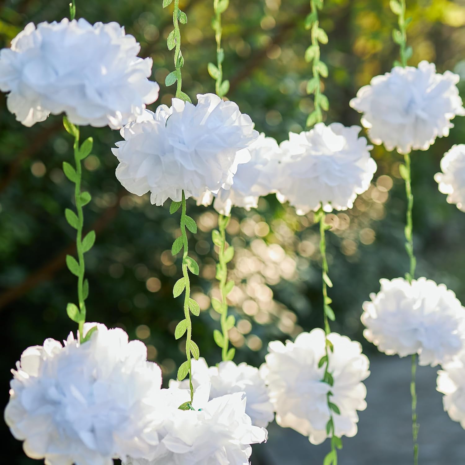 White Tissue Paper Pom Pom Garlands, Paper Flowers for Birthday Decorations, Baby Shower, Wedding Engagement, Bridal Shower, Spring Summer Party Decorations, 4 Pcs