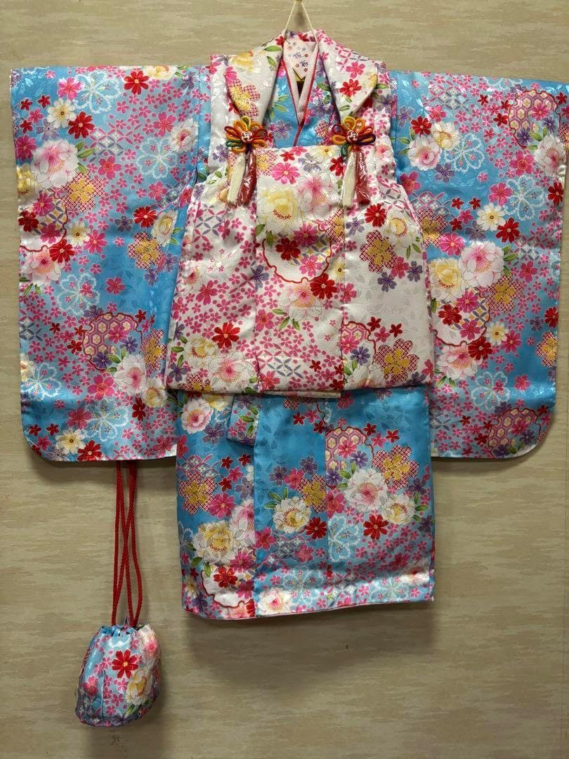 七五三　3歳女の子　着物・被布セット　爽やか水色着物　白い桜　雪輪　鹿子柄　新品 七五三 3歳女の子 着物・被布セット 爽やか水色着物 白い桜 雪輪 鹿子
