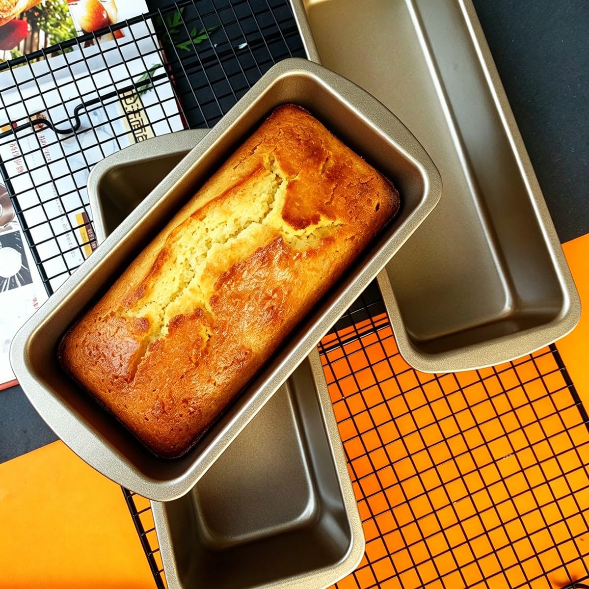 Baannaww 3PCS Loaf Cake Tin Set Non Stick Heavy Carbon Steel Bread Baking Tins for Toast Loaf Pound Cake Meatloaf Cheesecake Oven Bakeware Small Medium Large Champagne Gold