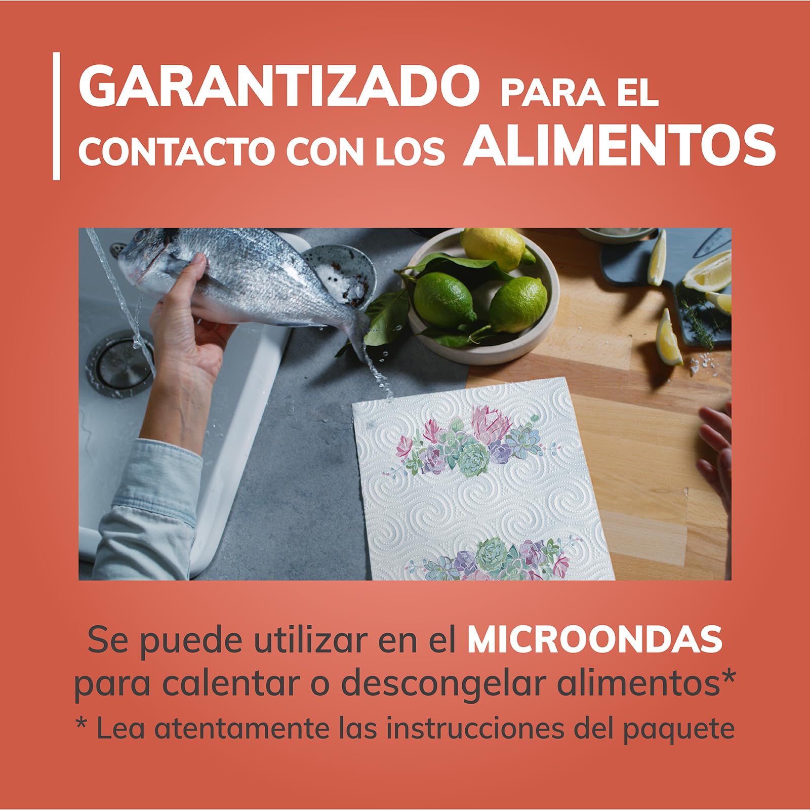 Foxy Asso Ultra Papel Cocina, 18 rollos, 3 capas Absorbentes, con diseño, Certificación FSC, Energía eléctrica renovable, Paquete reciclable producido con plástico reciclado