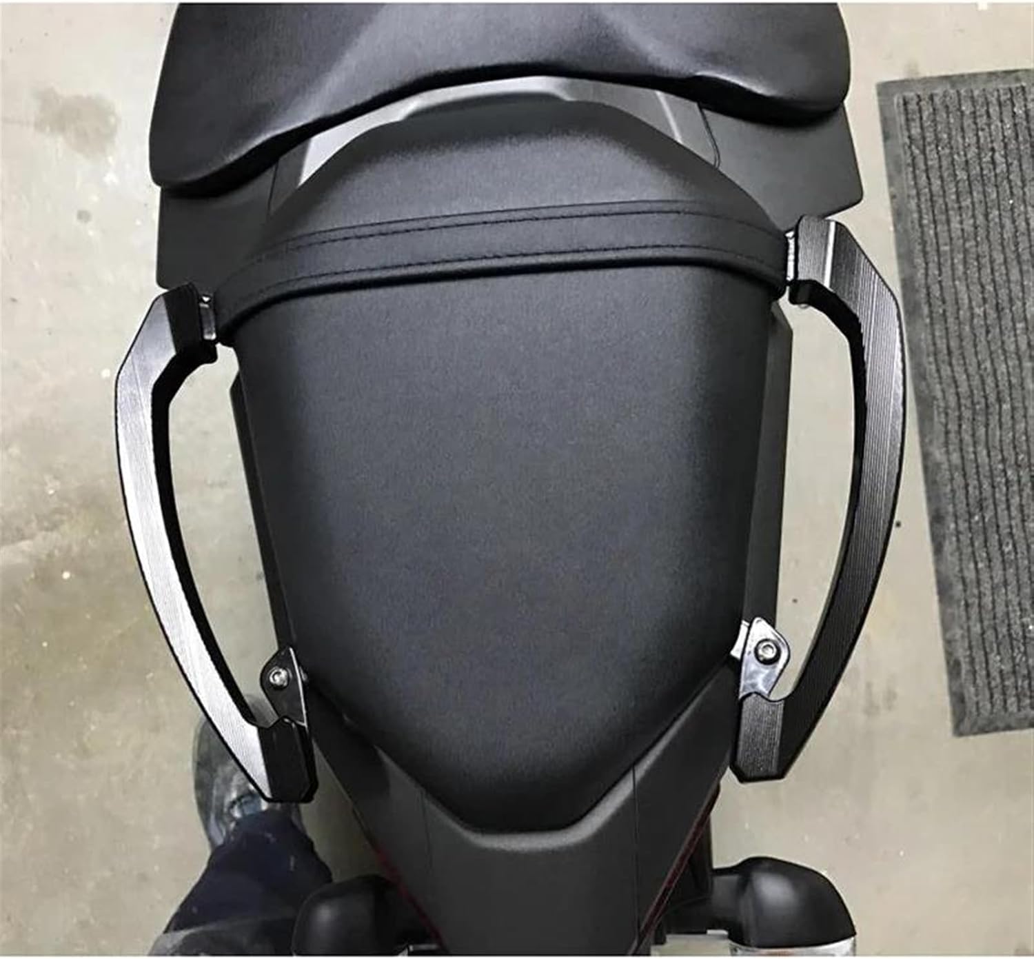 青物シーバス　ルアーまとめ売り　メイホウケース、ダイワバッグ付［中古］ 青物シーバス ルアーまとめ売り メイホウケース、ダイワバッグ付［中古